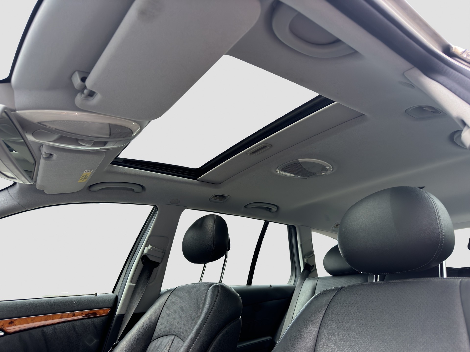 MERCEDES-BENZ E 320 Avantgarde 4Matic Automatic-image-8