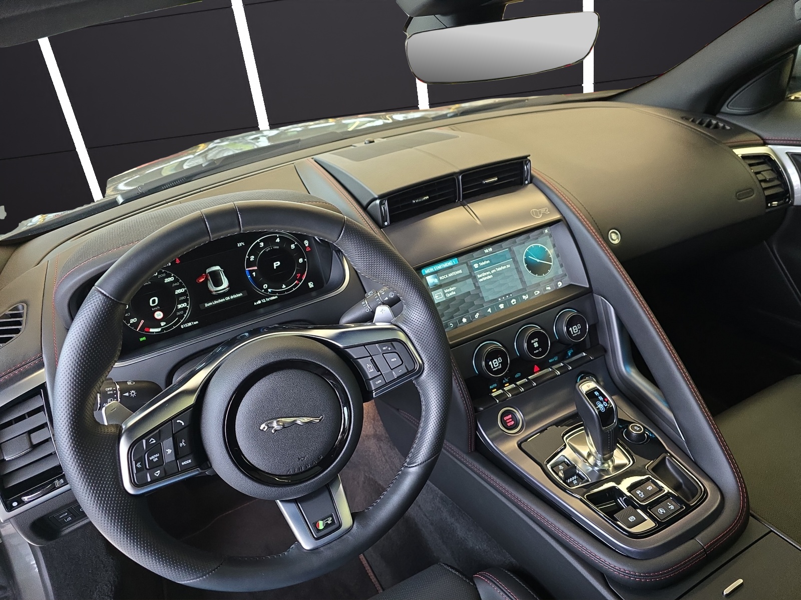 JAGUAR F-Type Coupé 5.0 V8 R75 Automatik AWD-image-10