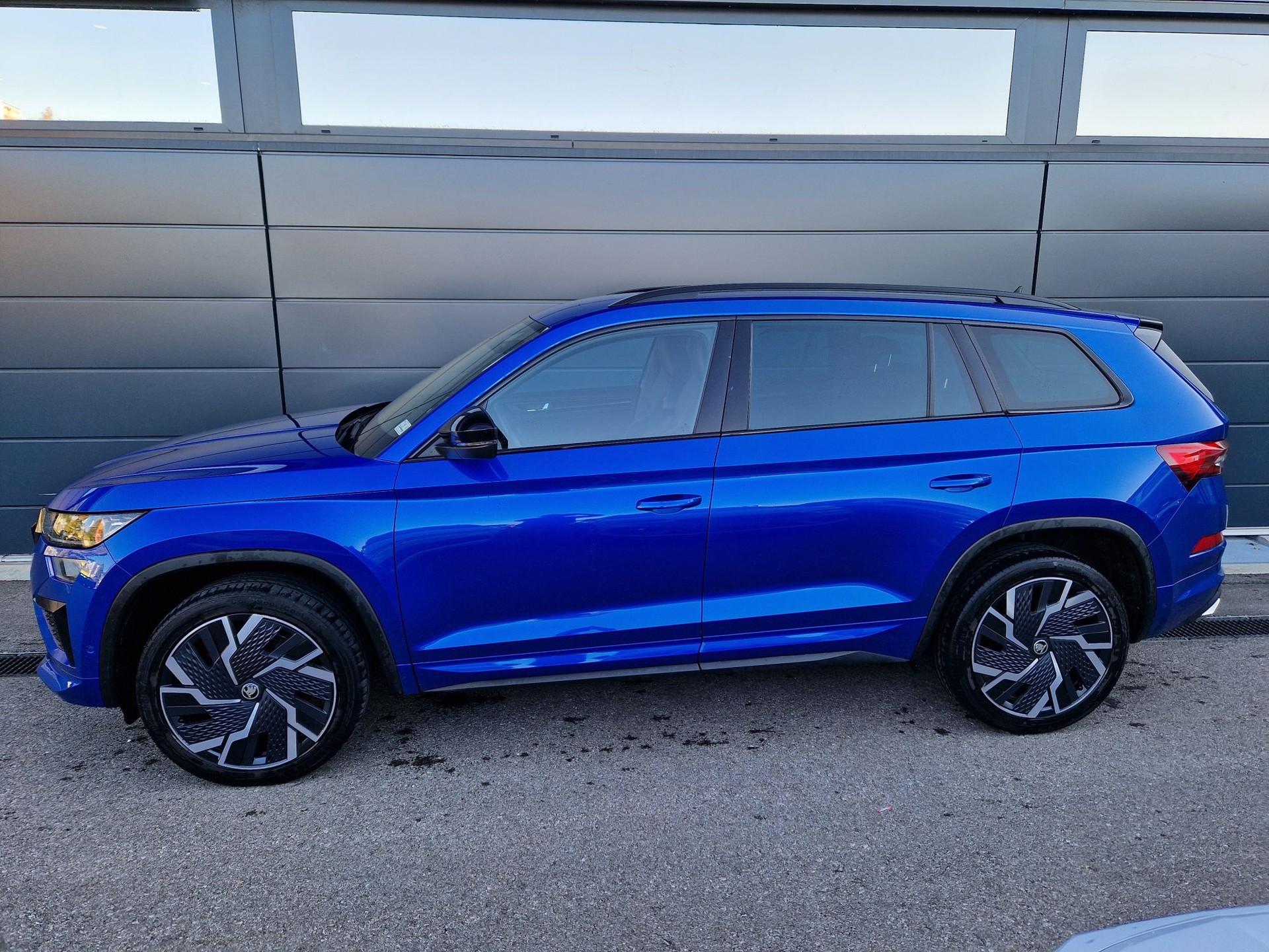 SKODA Kodiaq 2.0 TSI 4x4 RS-image-2