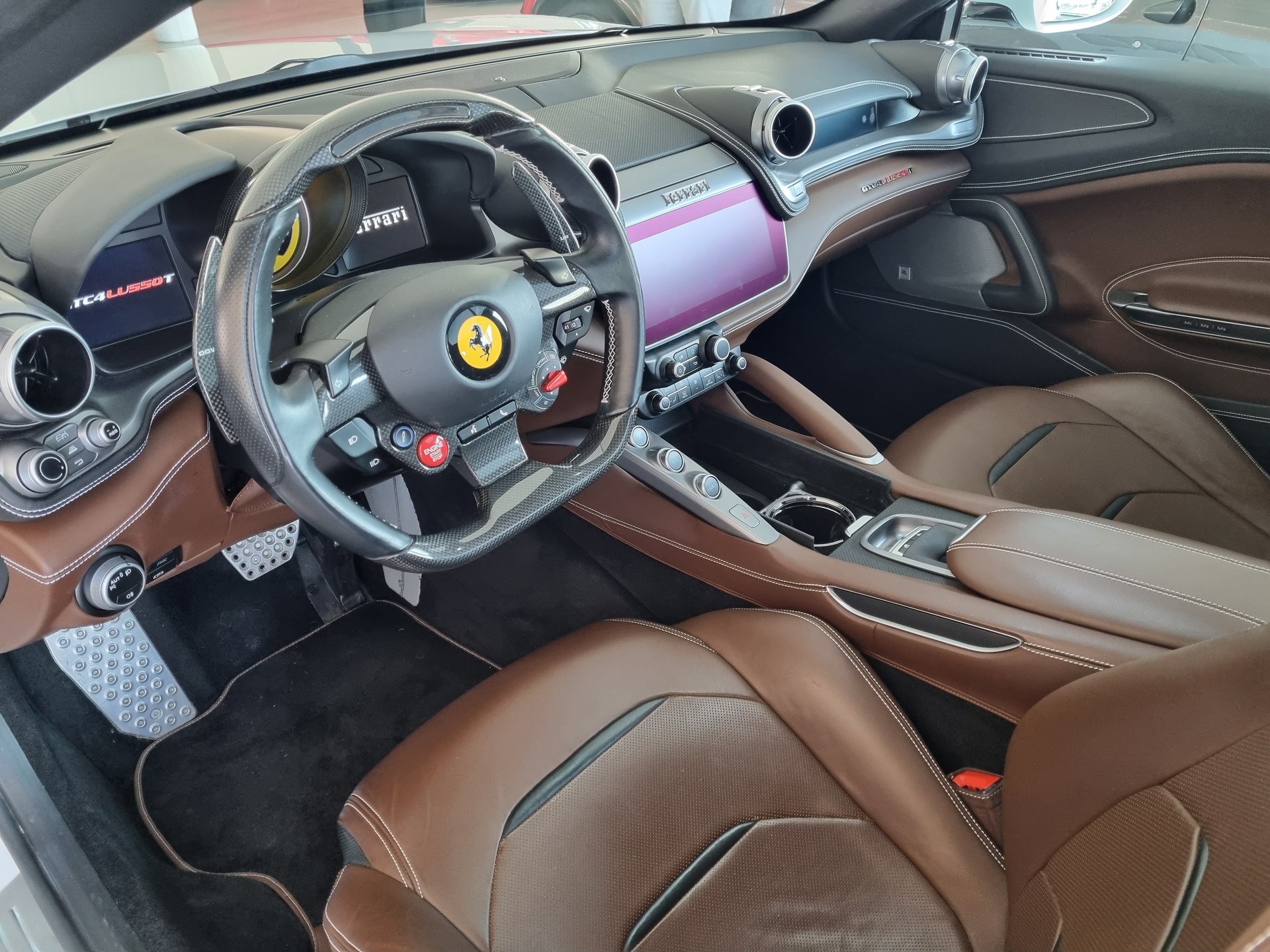 FERRARI GTC4 Lusso T-image-3