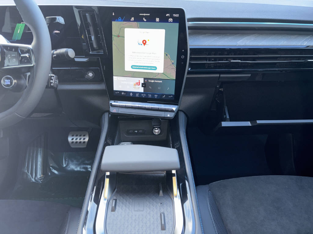 RENAULT Rafale 1.2 E-Tech Plug-in Atelier Alpine-image-8