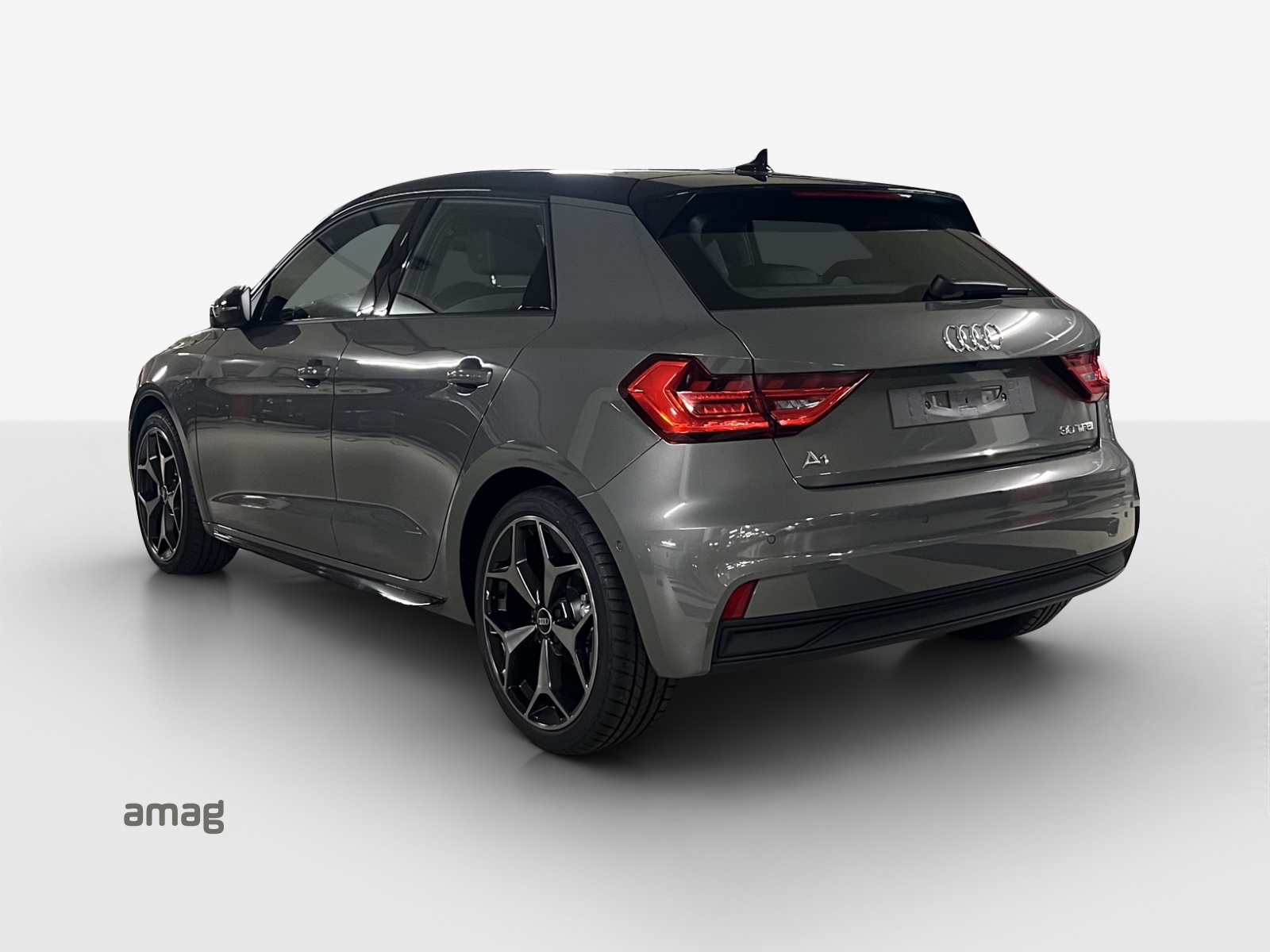 AUDI A1 Sportback 30 TFSI Attraction S-tronic-image-2