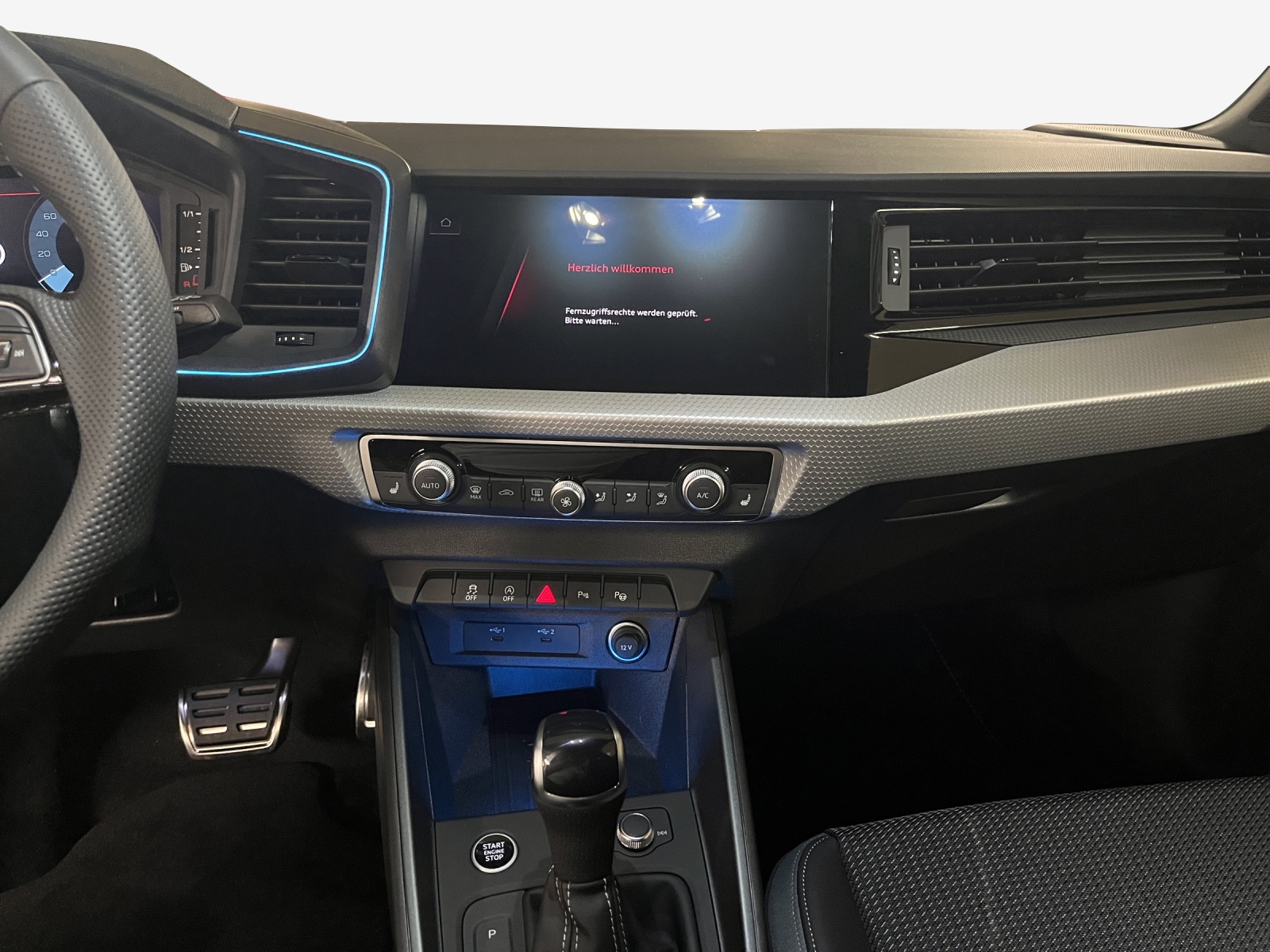AUDI A1 Sportback 30 TFSI Attraction S-tronic-image-10