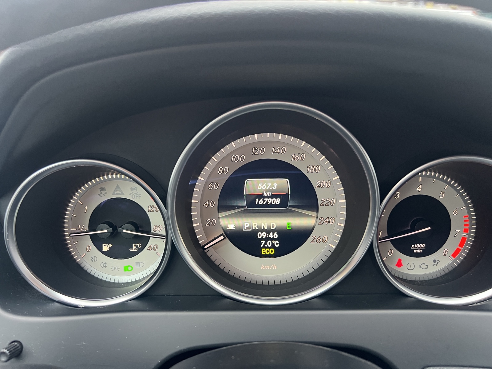 MERCEDES-BENZ C 180 Elégance 7G-Tronic-image-24