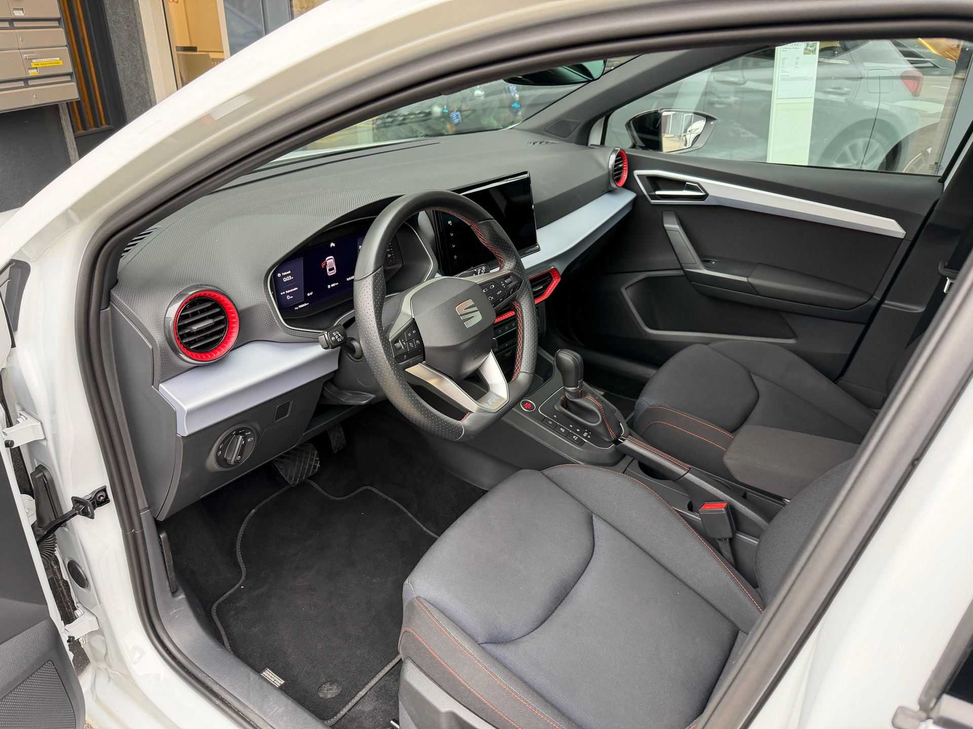 SEAT Ibiza 1.0 EcoTSI Move FR DSG-image-9