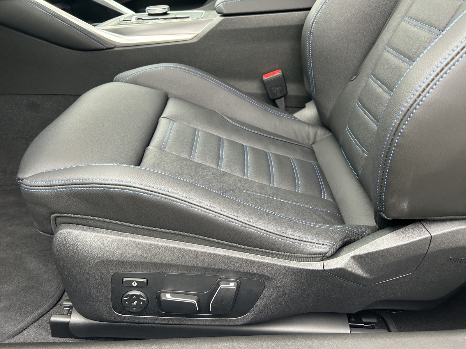 BMW M240i xDrive M Sport Pro Steptronic M Performance-image-28