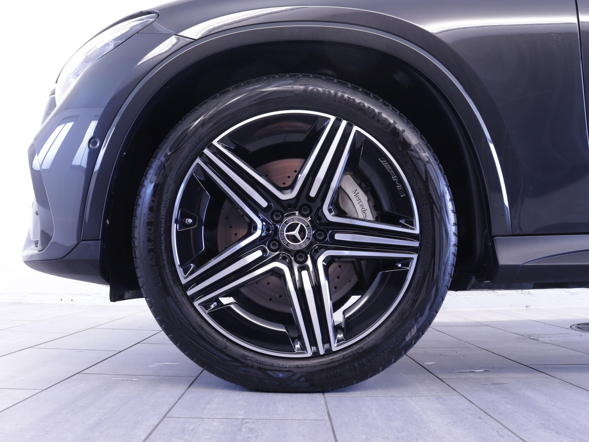 MERCEDES-BENZ GLC 220 d AMG Line 4matic-image-16