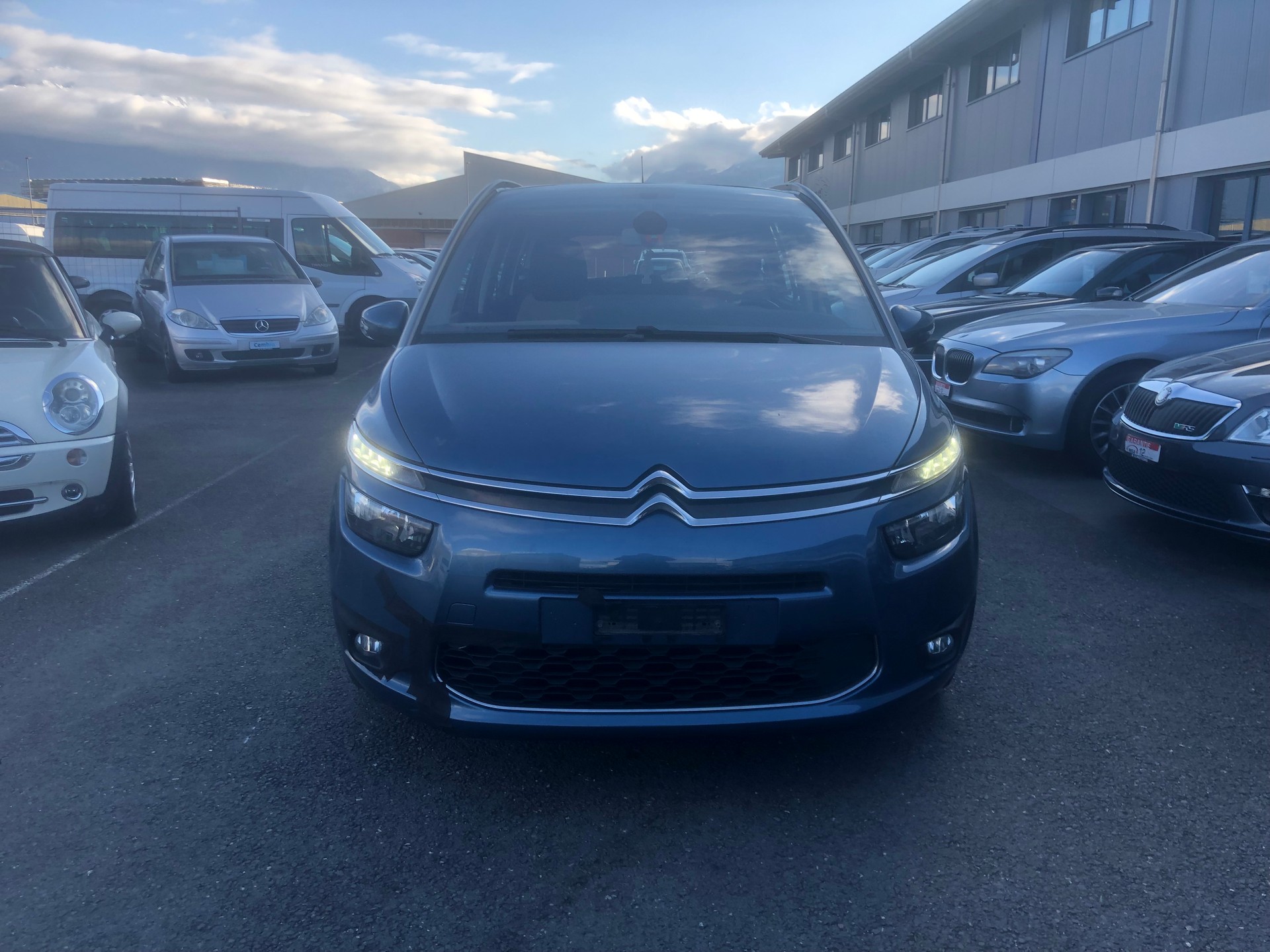 CITROEN Grand C4 Picasso 1.6i 16V e-THP Exclusive-image-1