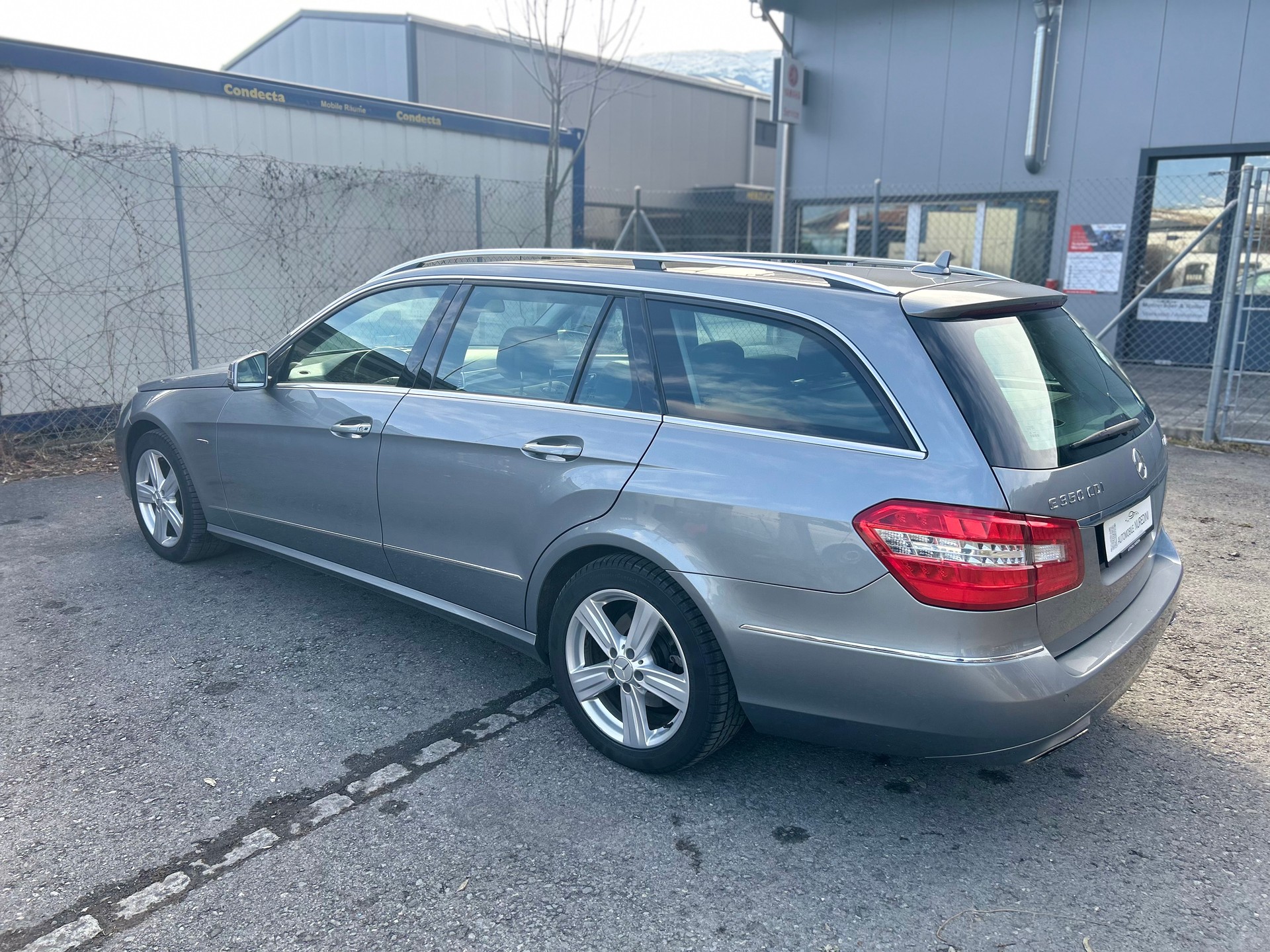 MERCEDES-BENZ E 350 CDI BlueEfficiency Elégance 4Matic 7G-Tronic-image-3