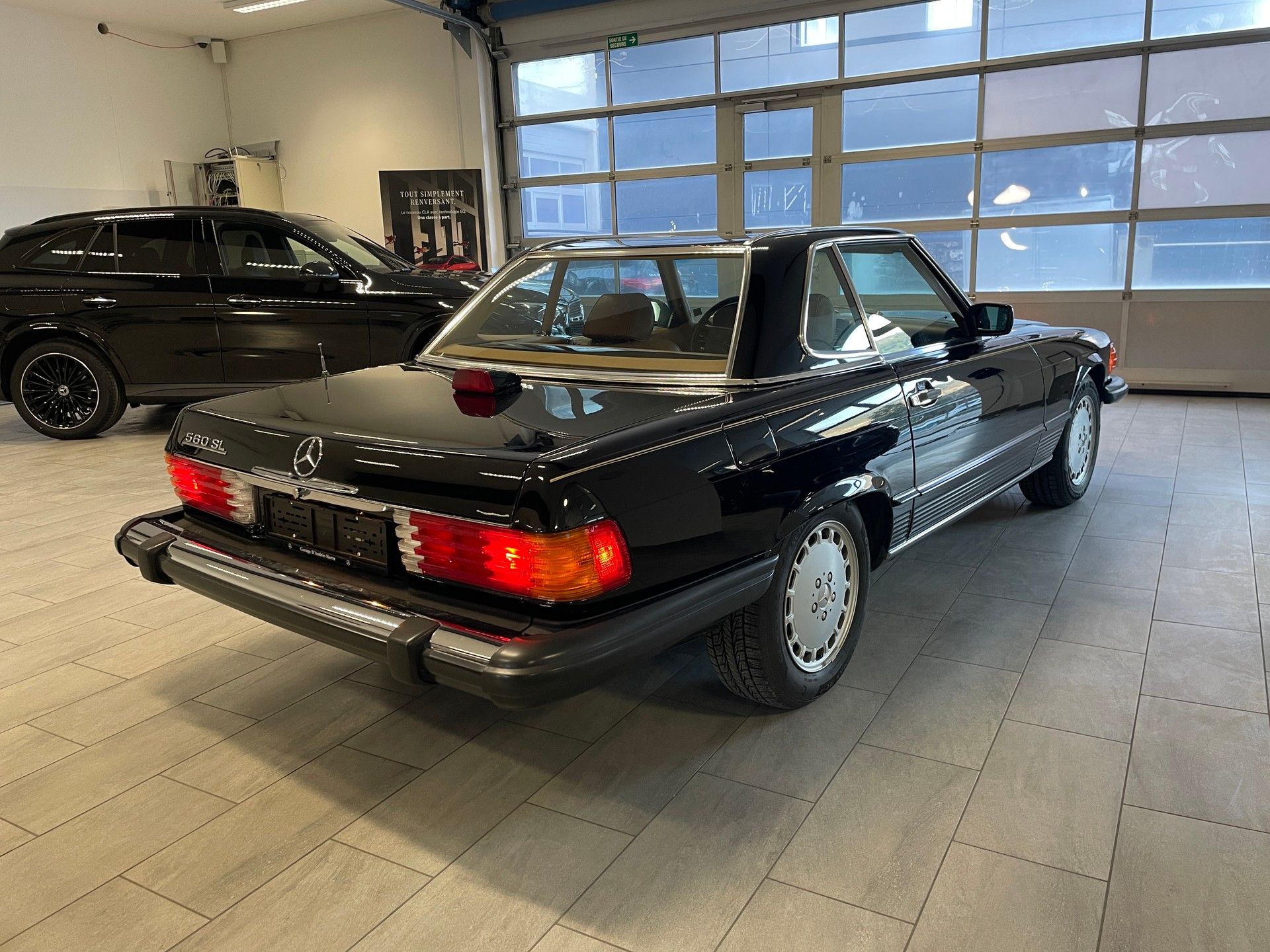 MERCEDES-BENZ SL 560-image-4