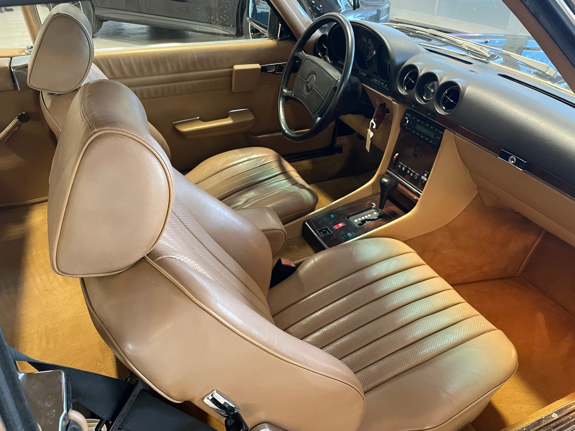 MERCEDES-BENZ SL 560-image-15