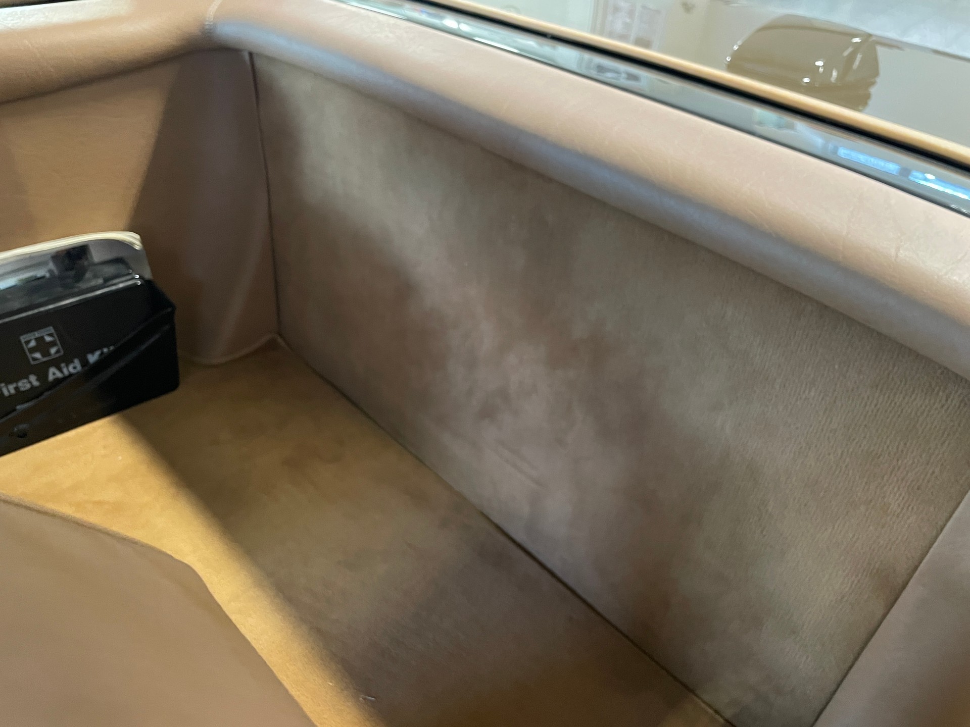 MERCEDES-BENZ SL 560-image-9