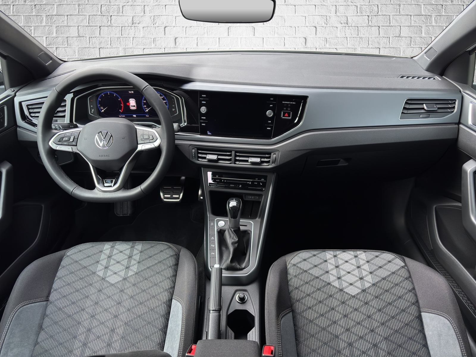 VW Polo 1.0 TSI R-Line United DSG-image-11