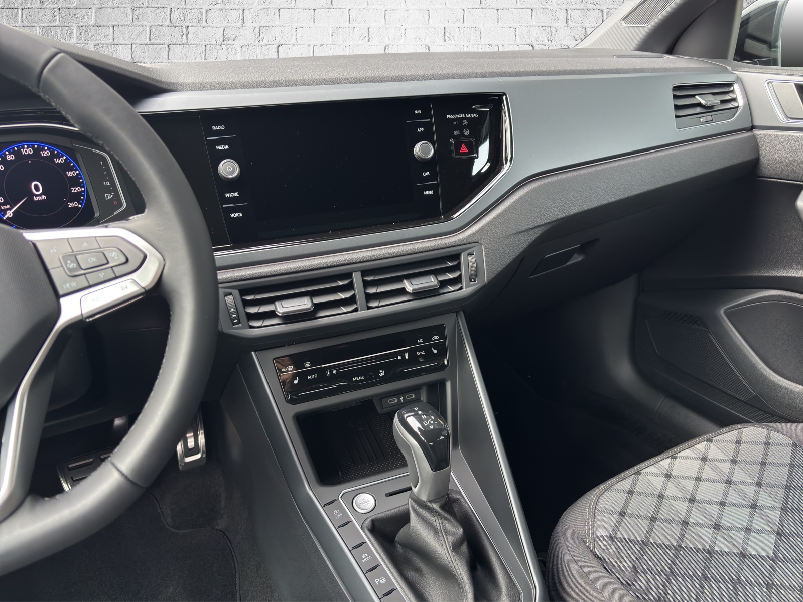 VW Polo 1.0 TSI R-Line United DSG-image-13