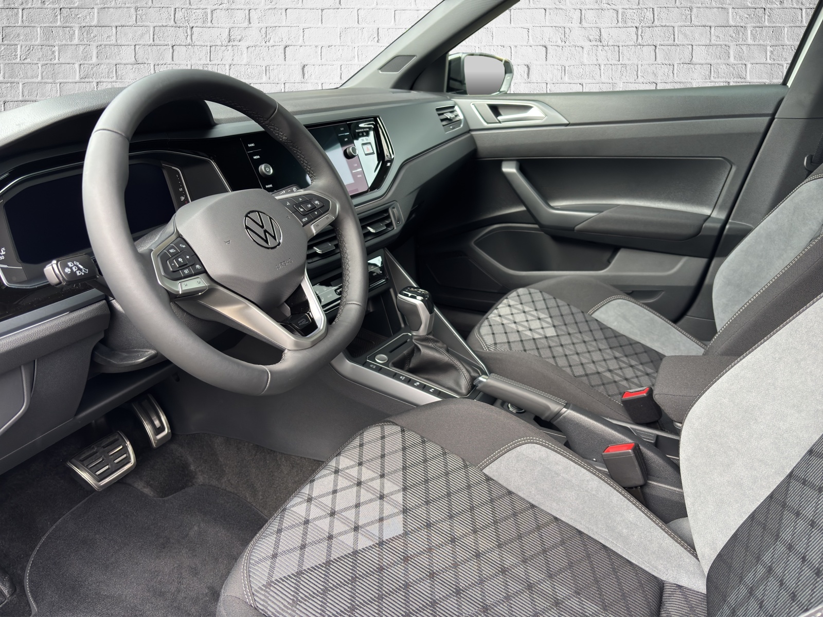 VW Polo 1.0 TSI R-Line United DSG-image-9