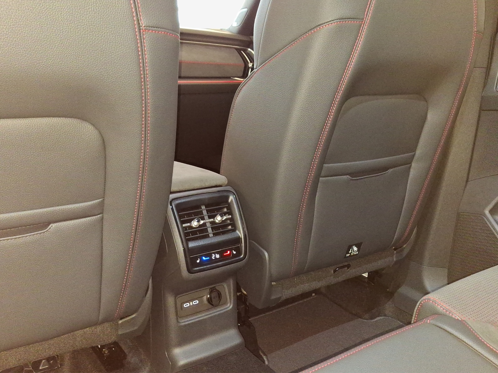 SKODA Kodiaq 2.0 TSI RS 4x4-image-13