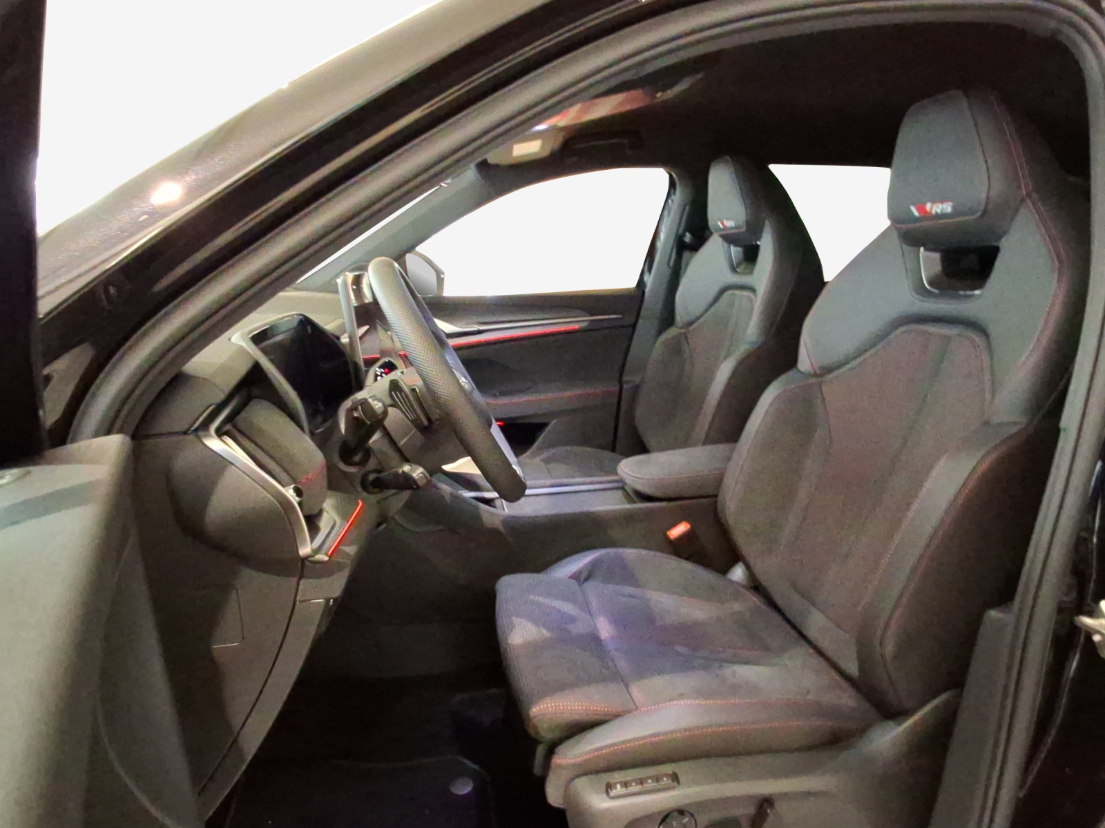 SKODA Kodiaq 2.0 TSI RS 4x4-image-7