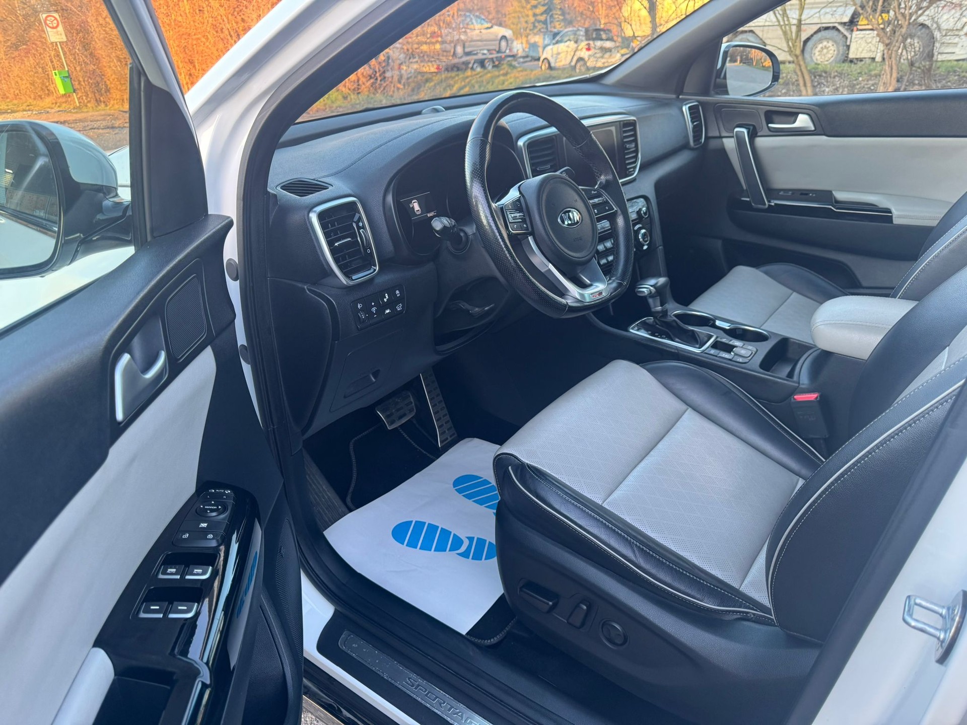 KIA Sportage 2.0CRDi GT Line Mild Hybrid Style 4WD Automat-image-16