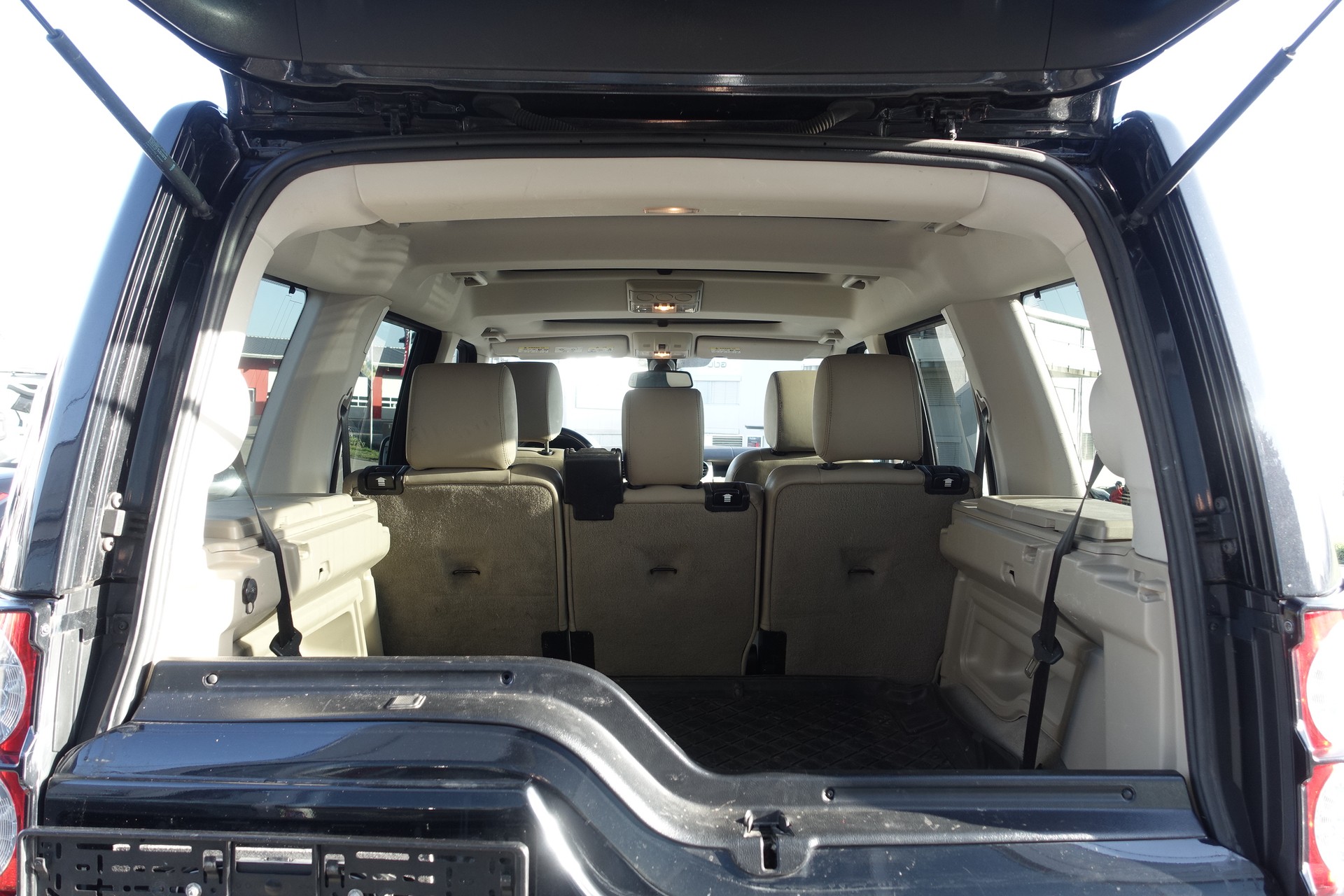 LAND ROVER DISCOVERY-image-4