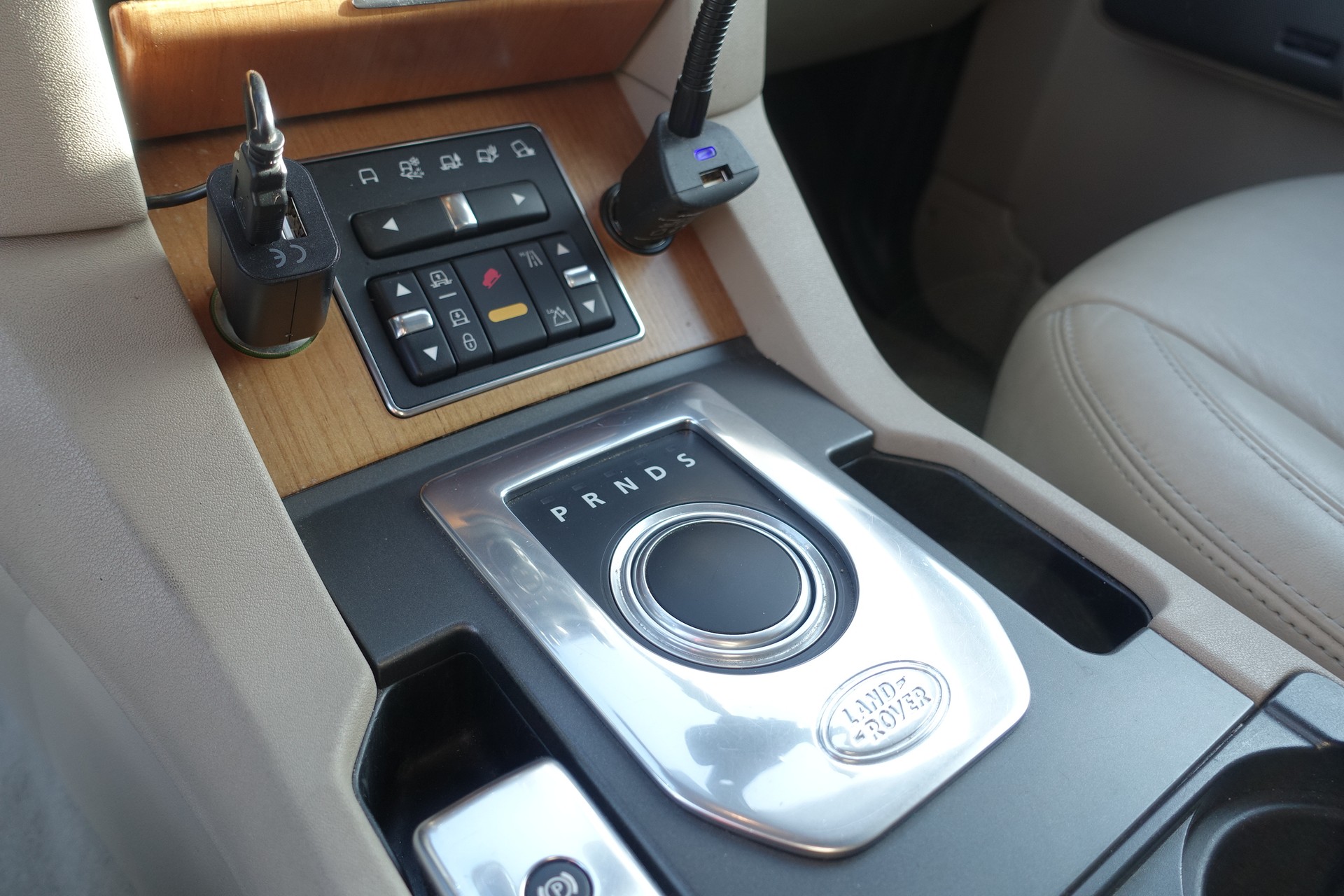 LAND ROVER DISCOVERY-image-13