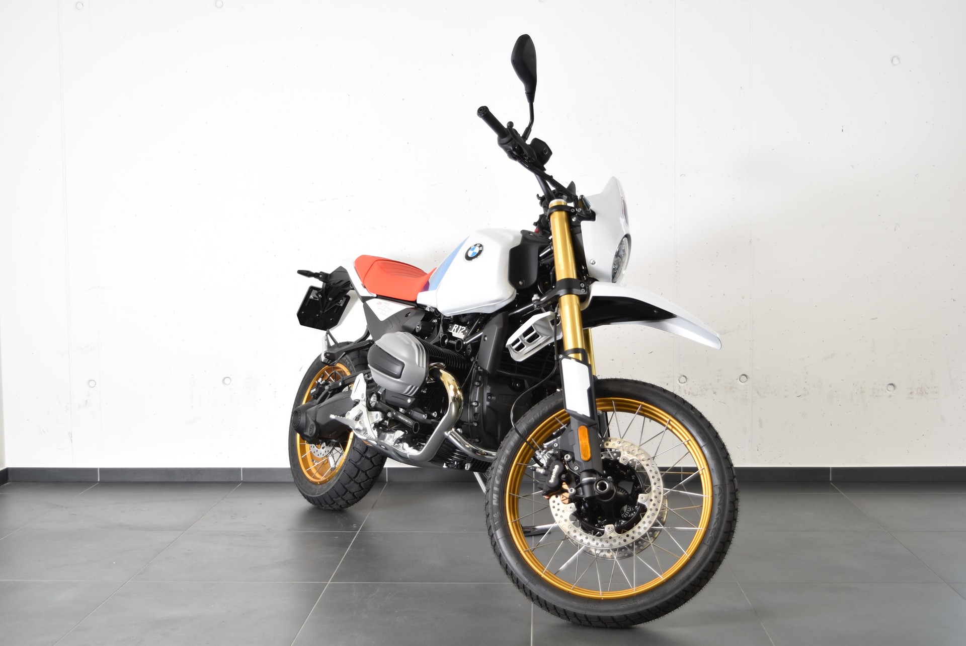 BMW R 12 G/S-showroom-element-2