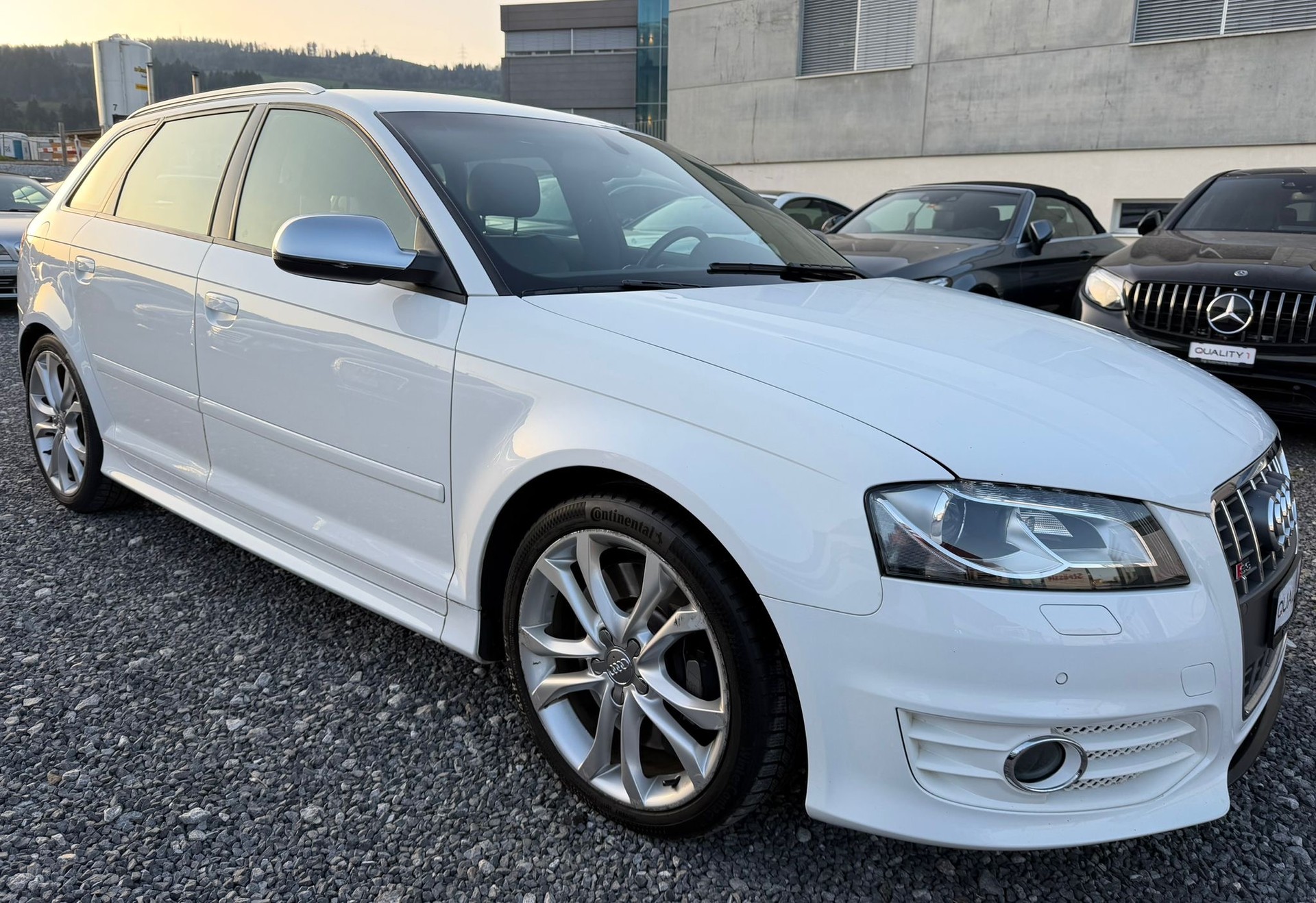 AUDI S3 Sportback 2.0 TFSI quattro S-tronic-image-1
