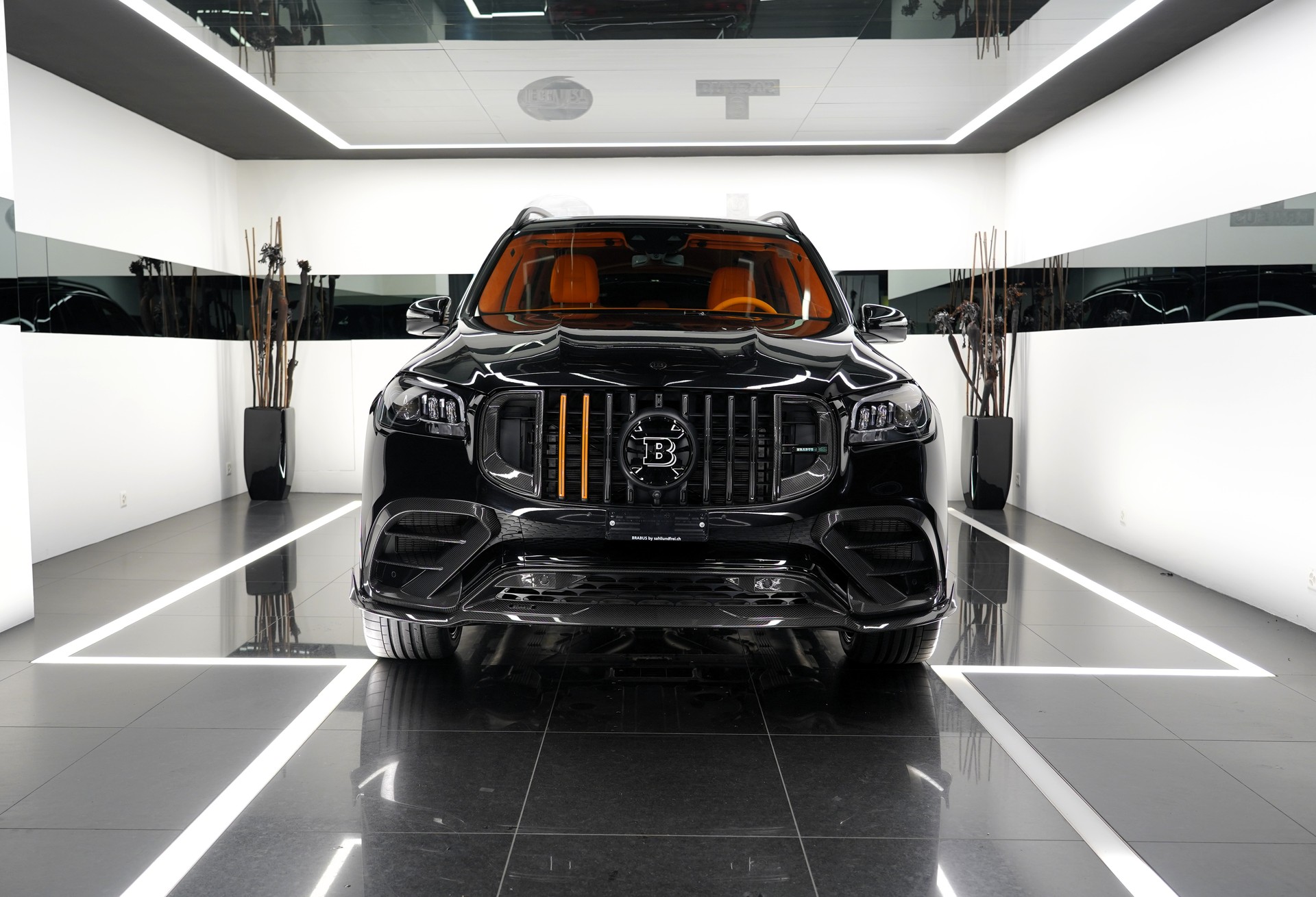 MERCEDES-BENZ GLS 63 4M+ 9G-Tronic BRABUS 700-showroom-element-2