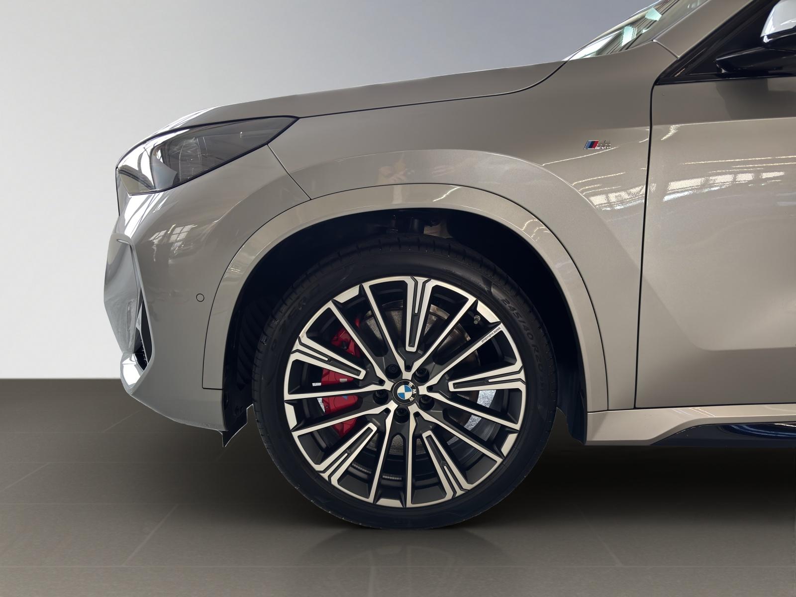 BMW X1 20d xDrive paddles-image-3