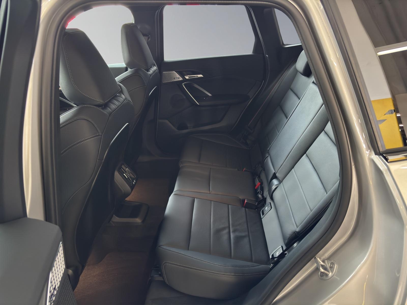 BMW X1 20d xDrive paddles-image-8