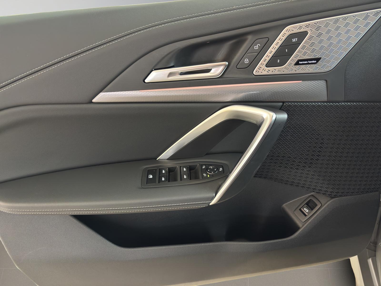 BMW X1 20d xDrive paddles-image-7