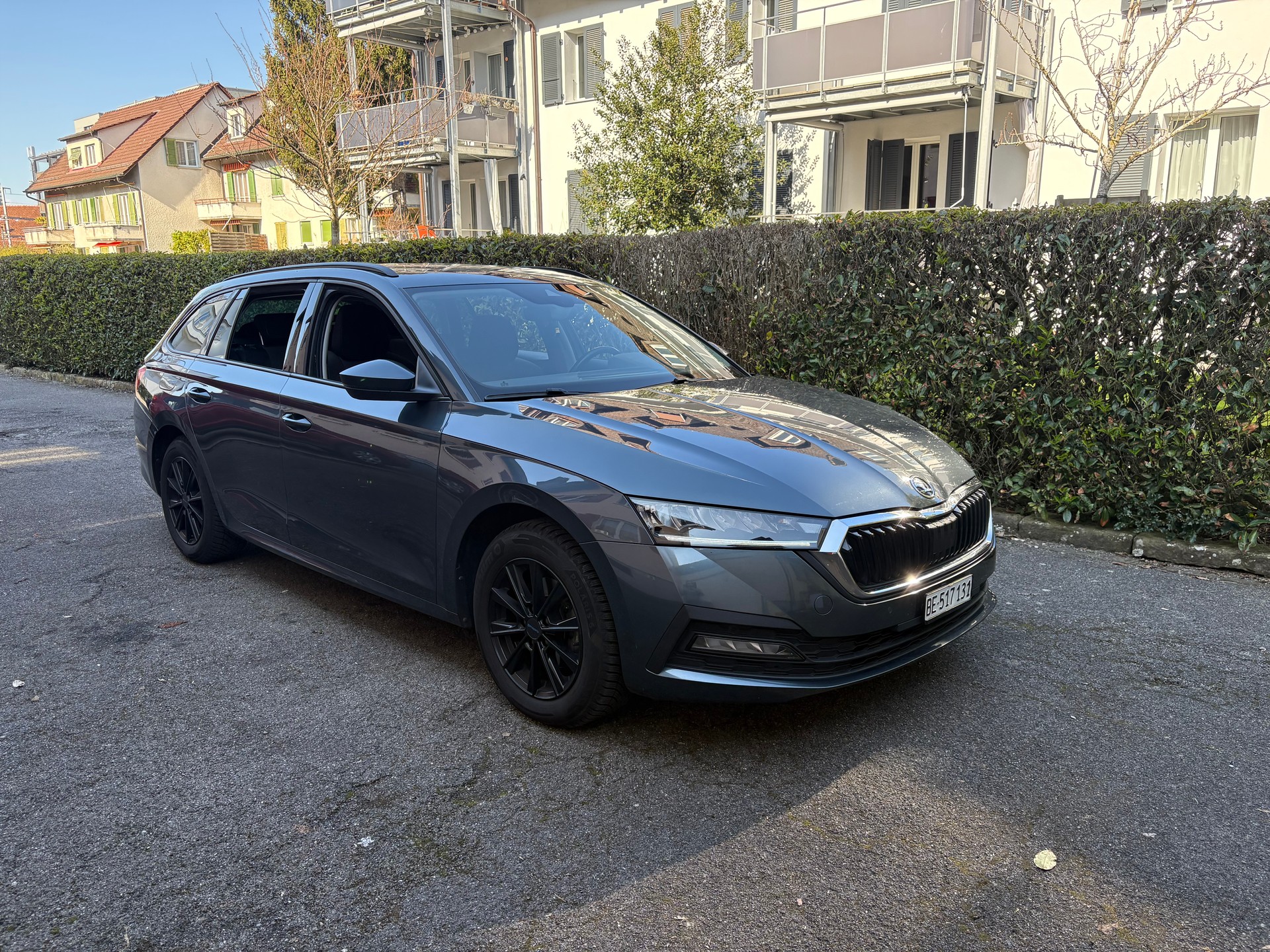 SKODA Octavia Combi 2.0 TDI DSG Ambition-image-1