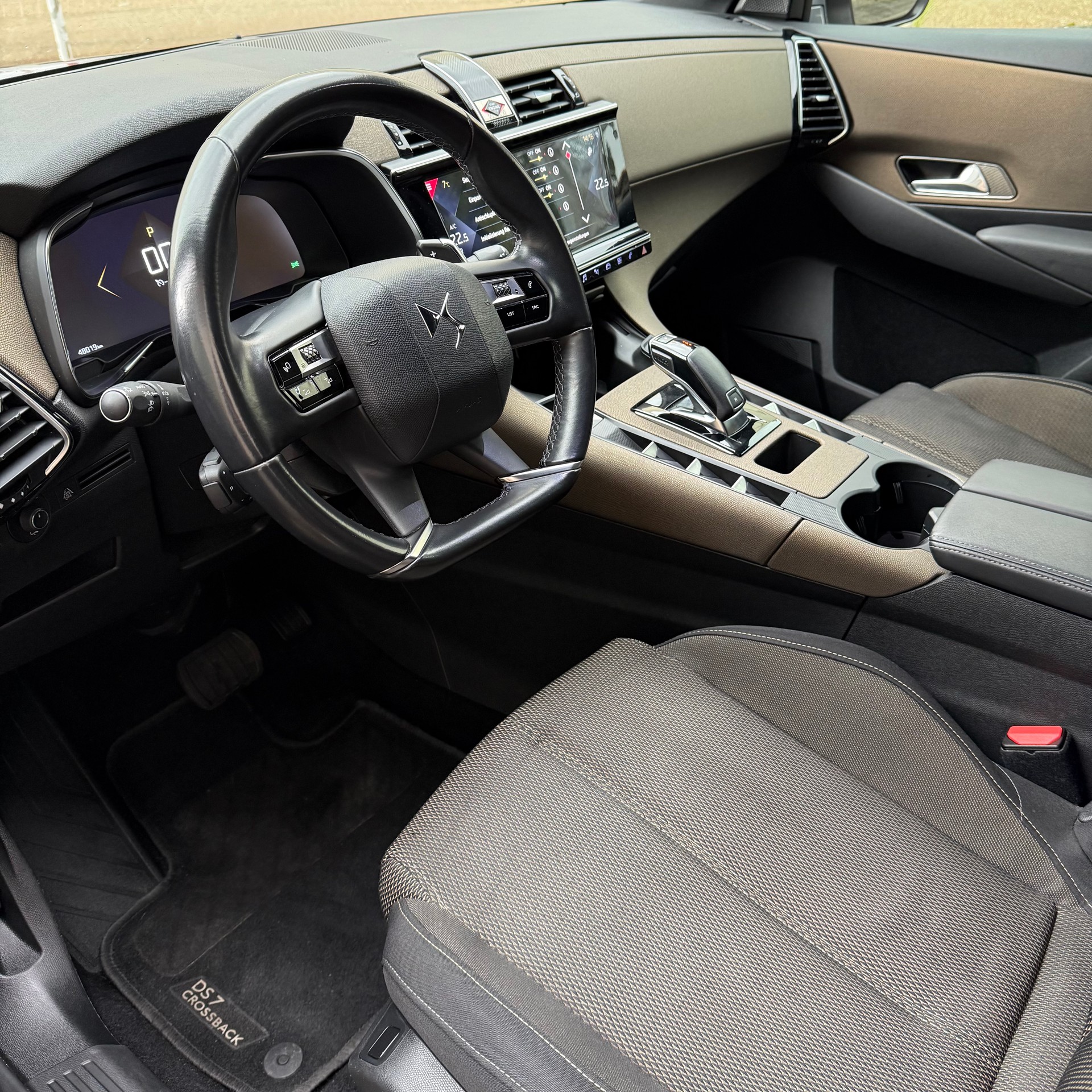 DS AUTOMOBILES DS 7 Crossback 1.6 PureTech Bastille+ EAT8 Swiss-image-7