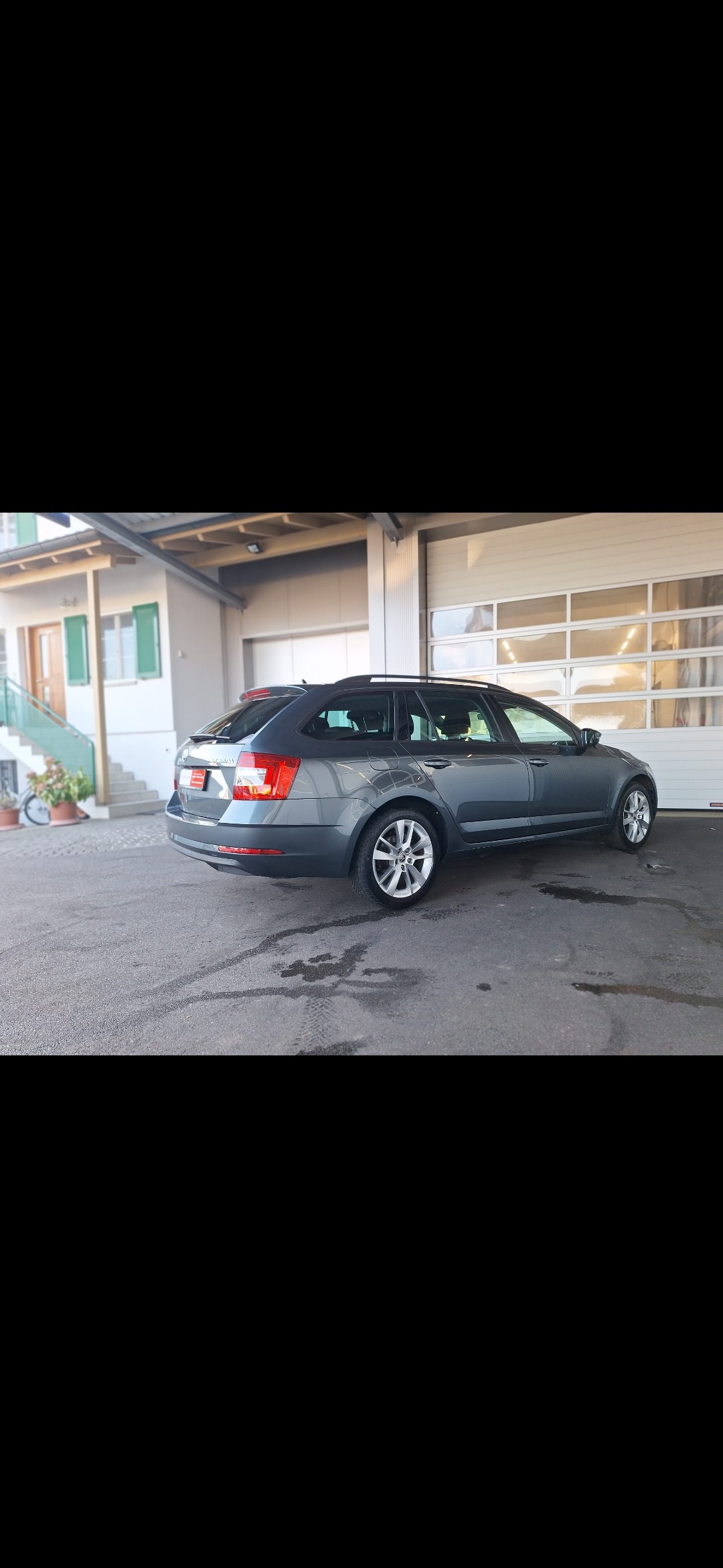 SKODA Octavia Combi 2.0 TDI Style DSG-image-8