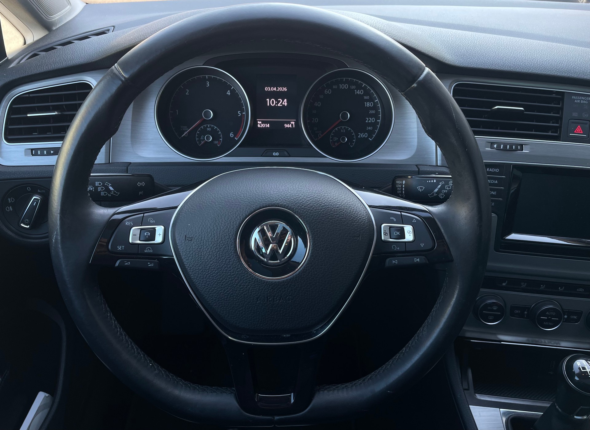 VW Golf 1.6 TDI Comfortline 4Motion-image-6
