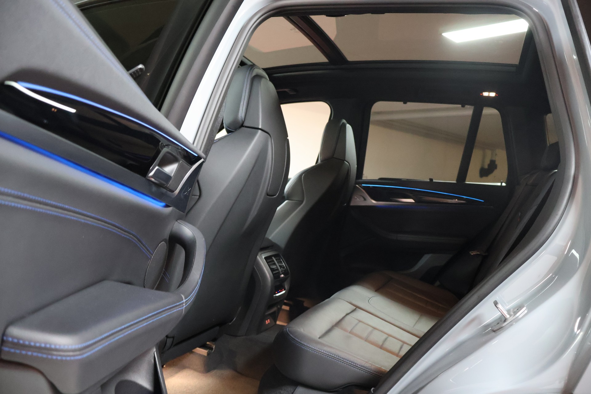 BMW X3 xDrive 30e M Sport-image-17