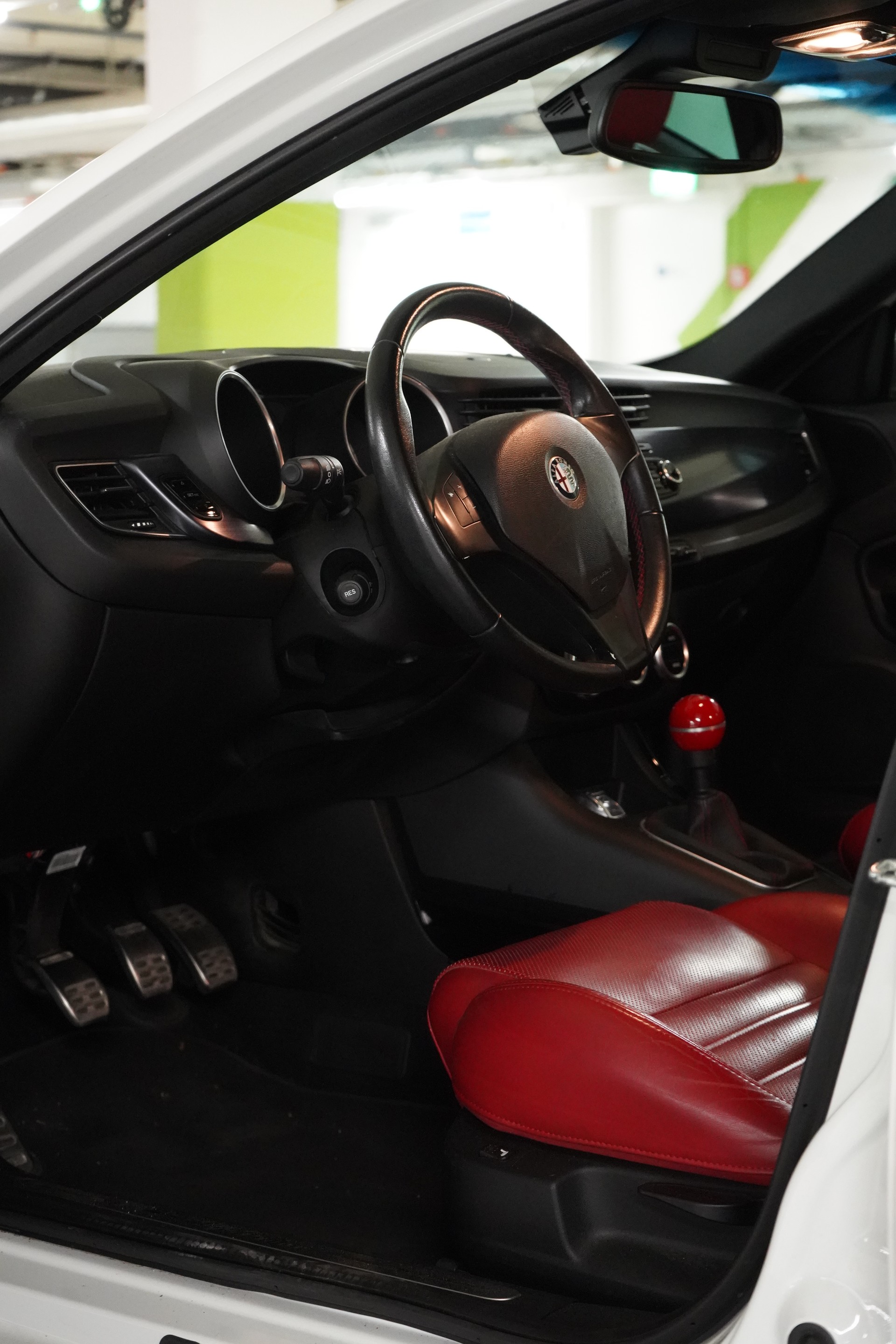 ALFA ROMEO Giulietta 1750 TBi Quadrifoglio Verde-image-6