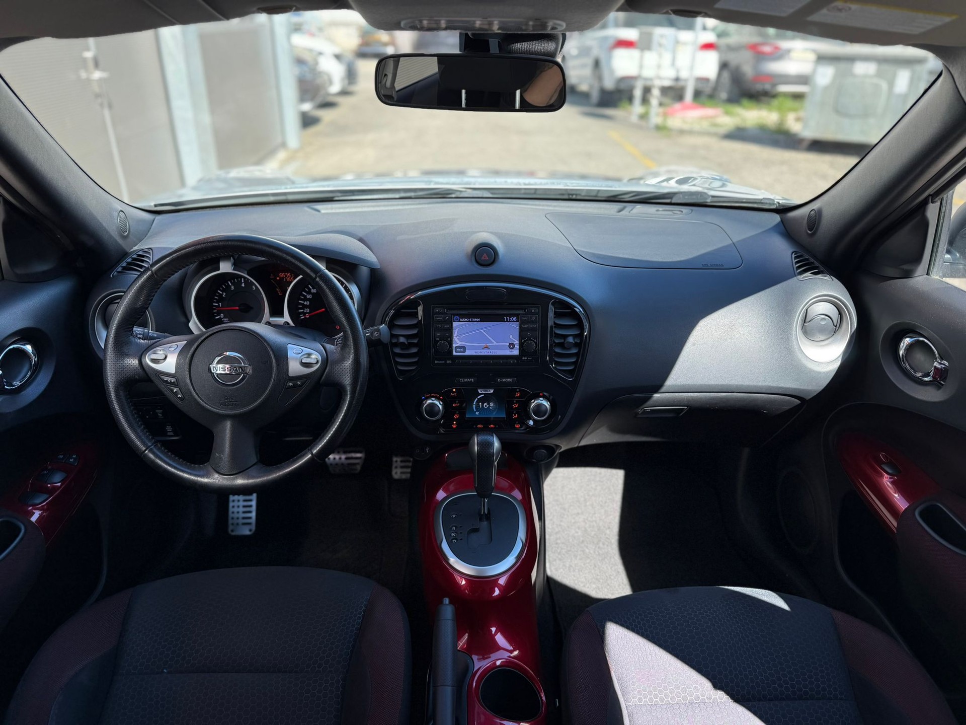 NISSAN Juke 1.6 DIG-T tekna 4x4 Xtronic M-CVT-image-8