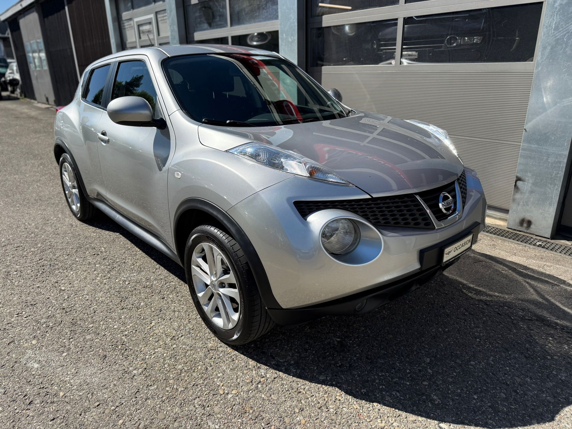 NISSAN Juke 1.6 DIG-T tekna 4x4 Xtronic M-CVT-image-2