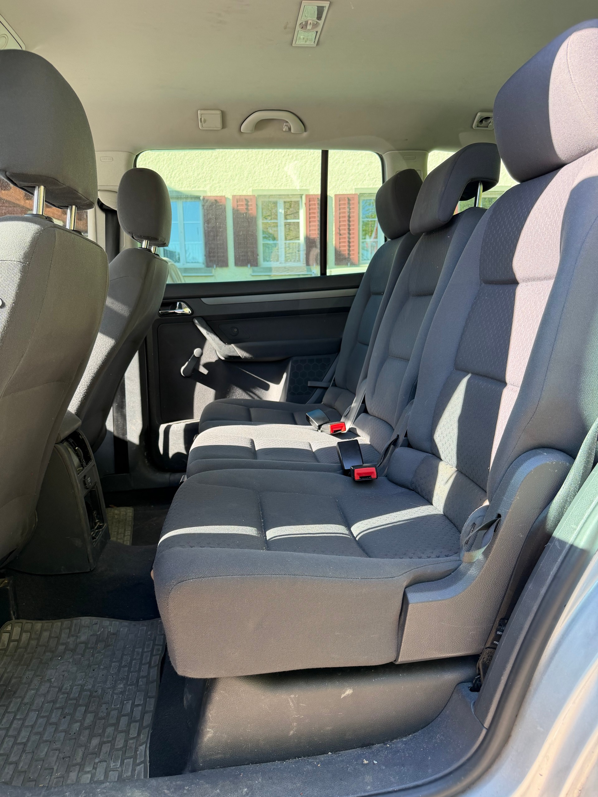 VW Touran 1.9 TDI Trendline-image-6