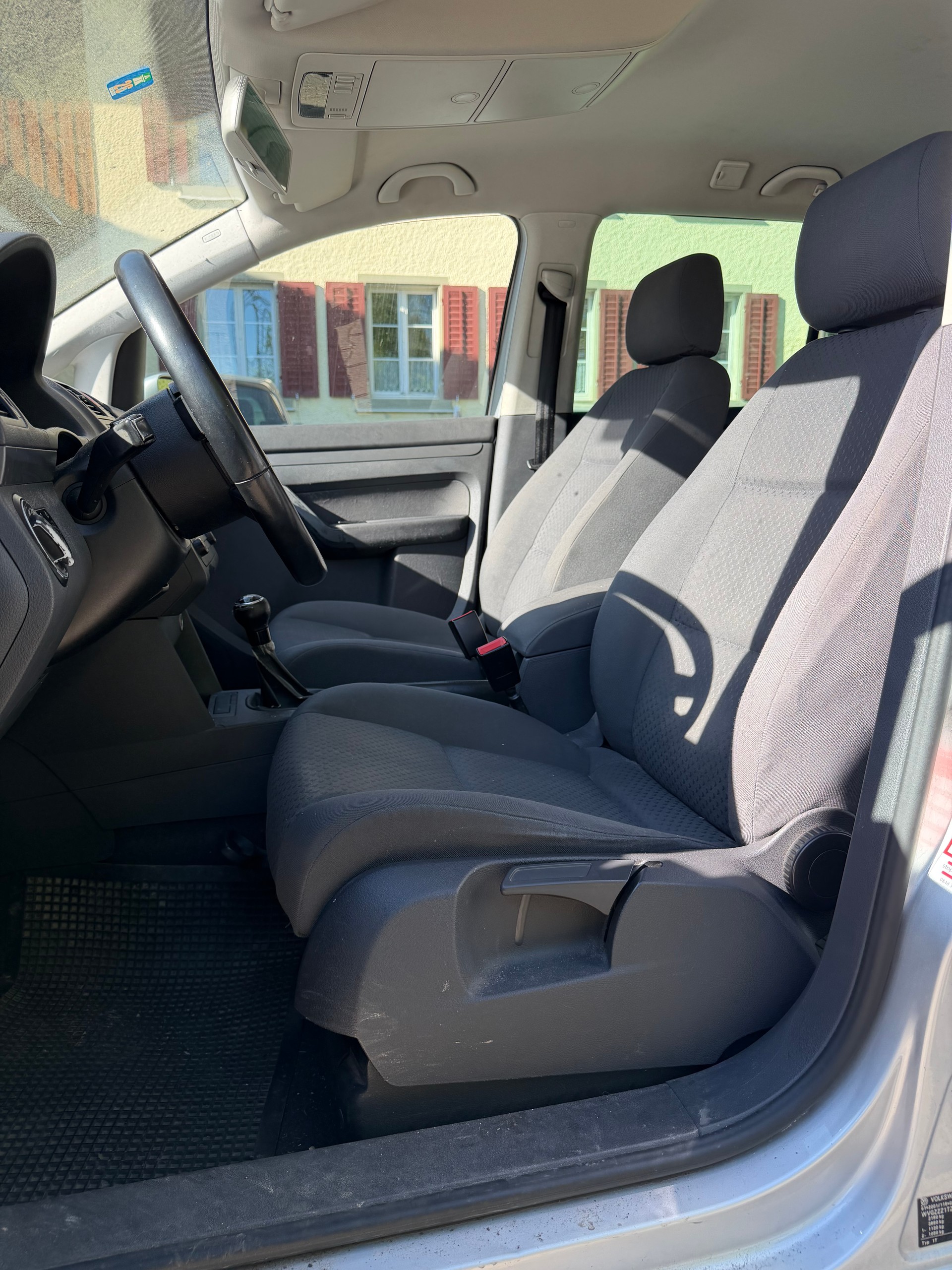VW Touran 1.9 TDI Trendline-image-5