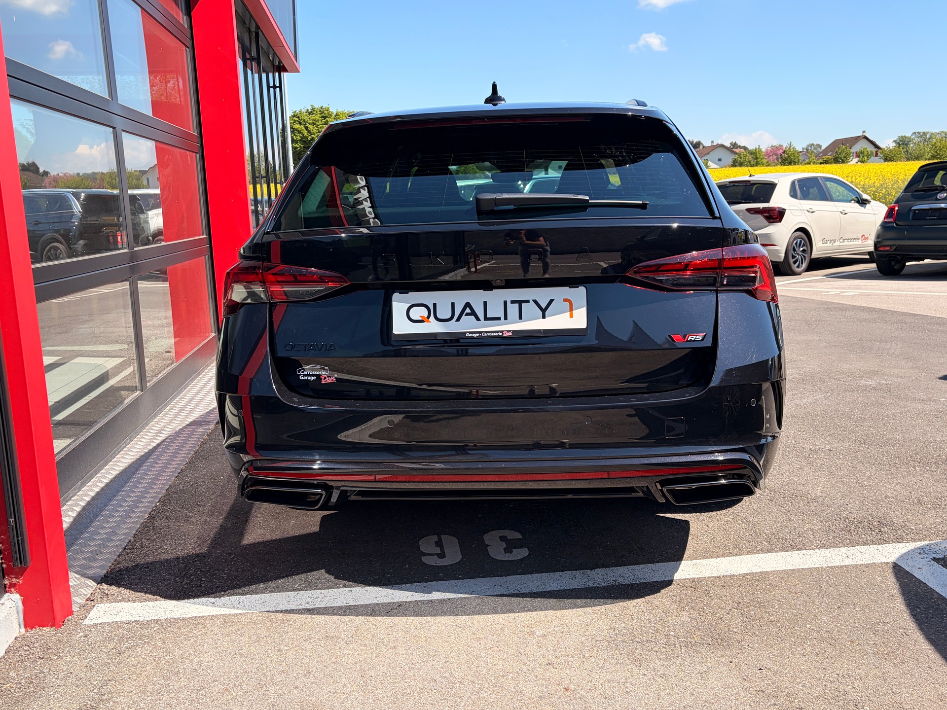 SKODA Octavia Combi 2.0 TSI DSG RS-image-4