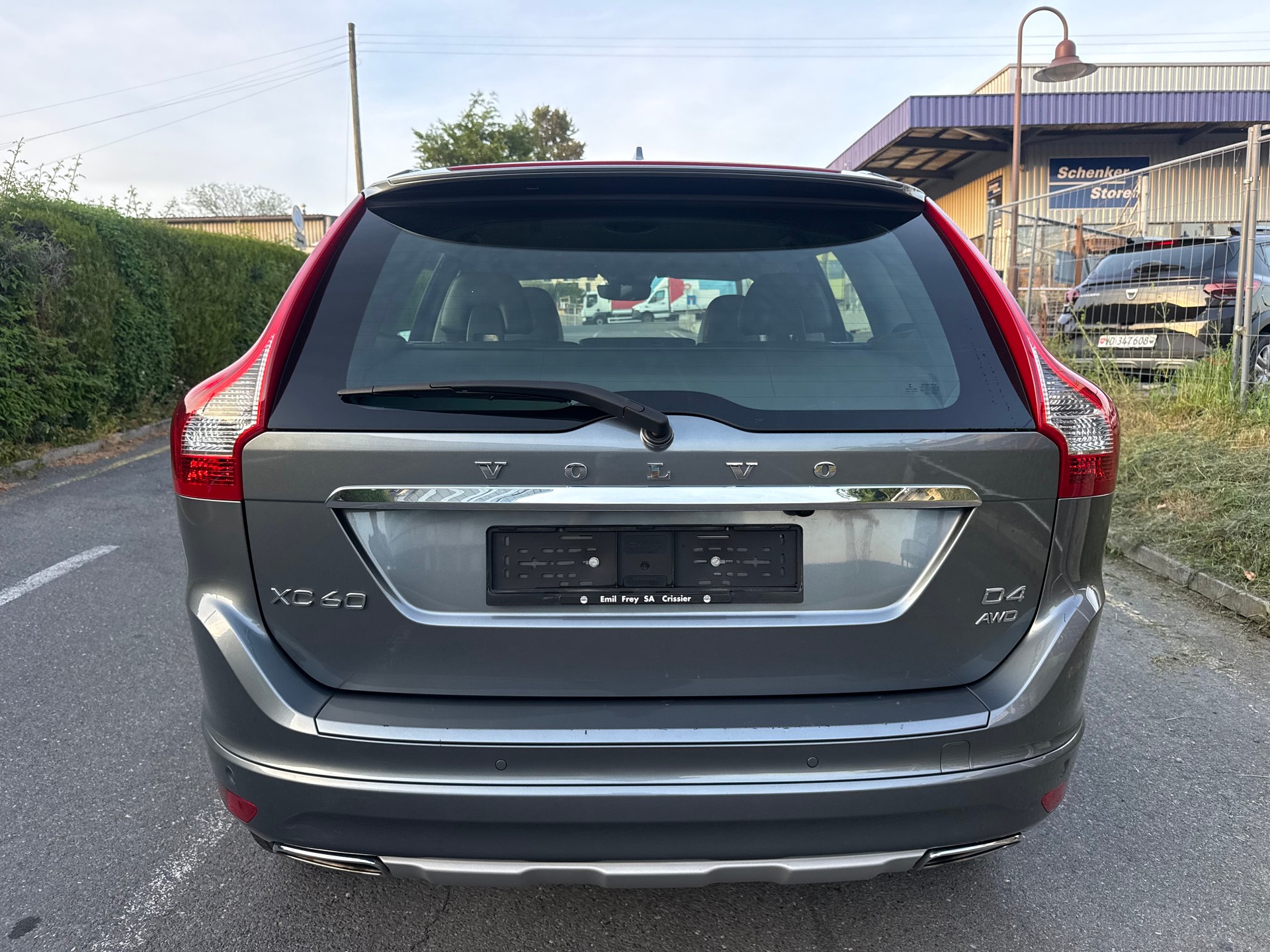 VOLVO XC60 D4 AWD OceanRace Geartronic-image-5