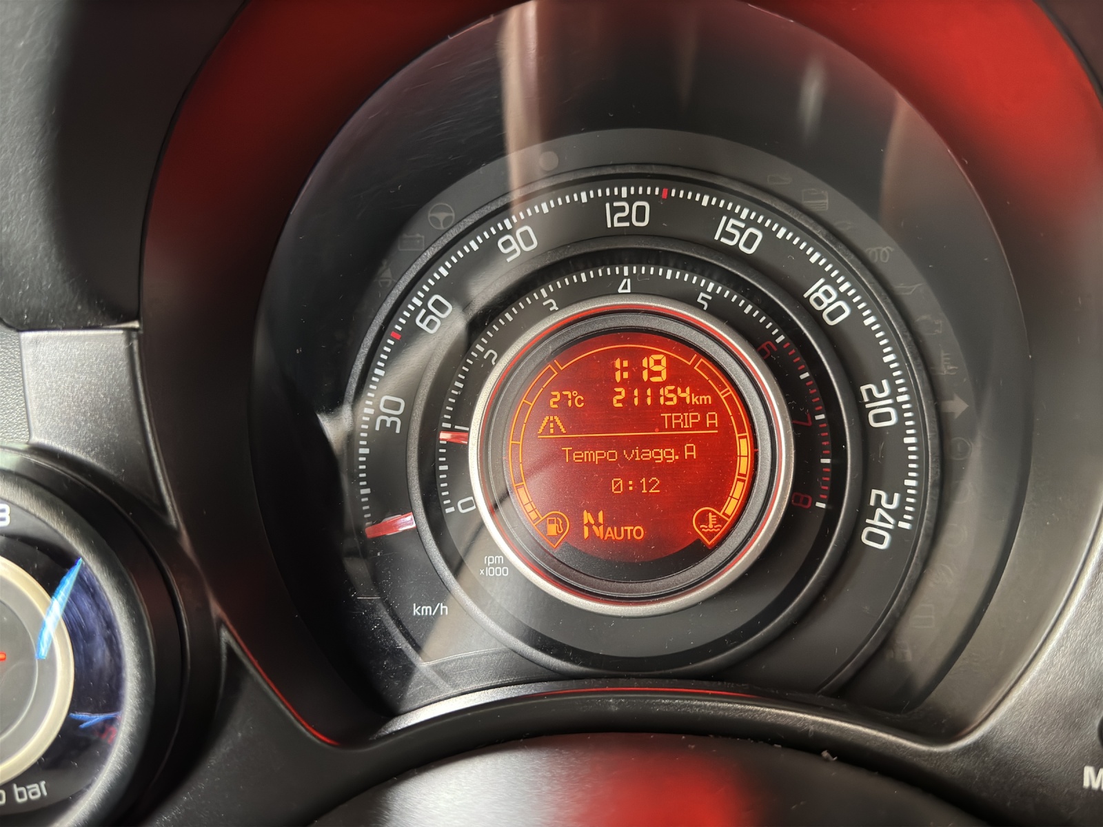 FIAT 595 1.4 16V Turbo Abarth Competizione Dualogic-image-28