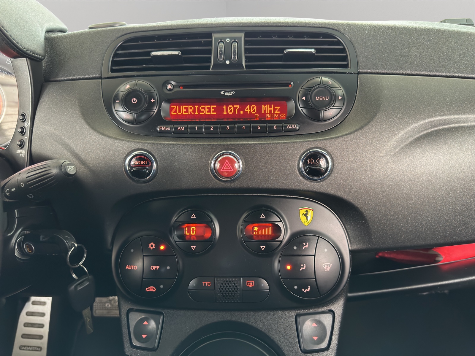 FIAT 595 1.4 16V Turbo Abarth Competizione Dualogic-image-13