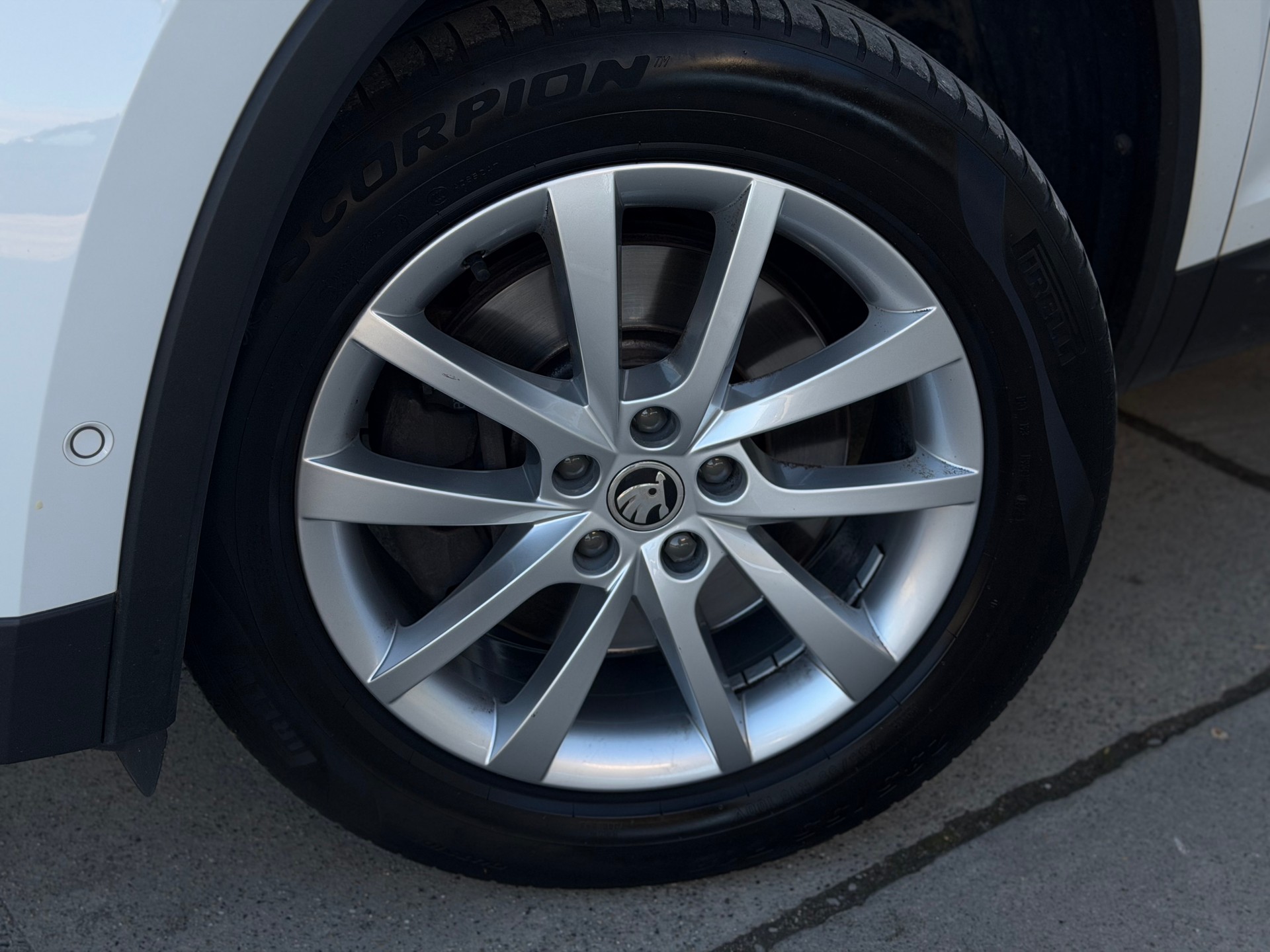 SKODA Kodiaq 2.0 TSI 4x4 Style-image-8