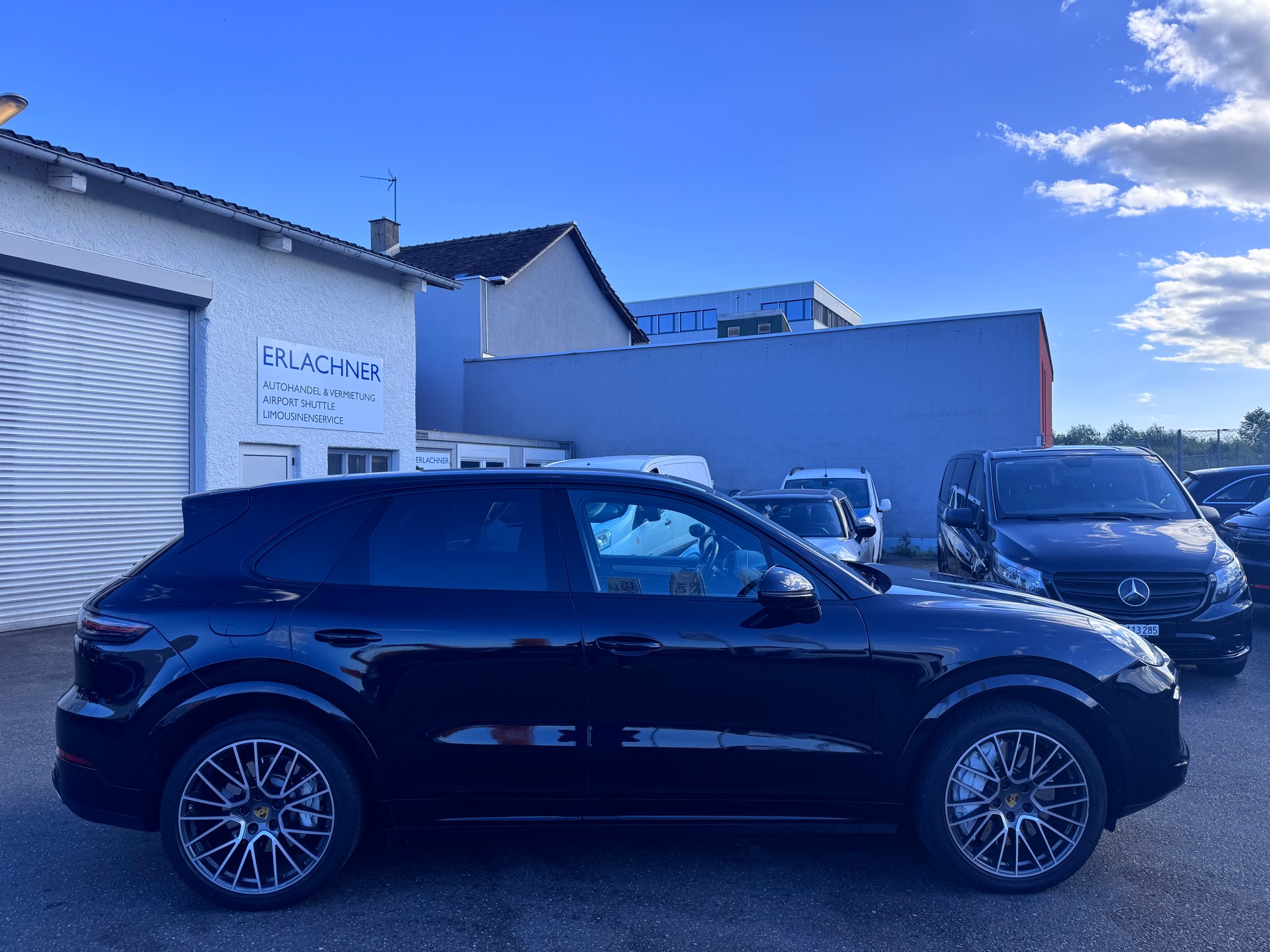 PORSCHE Cayenne Turbo-image-4