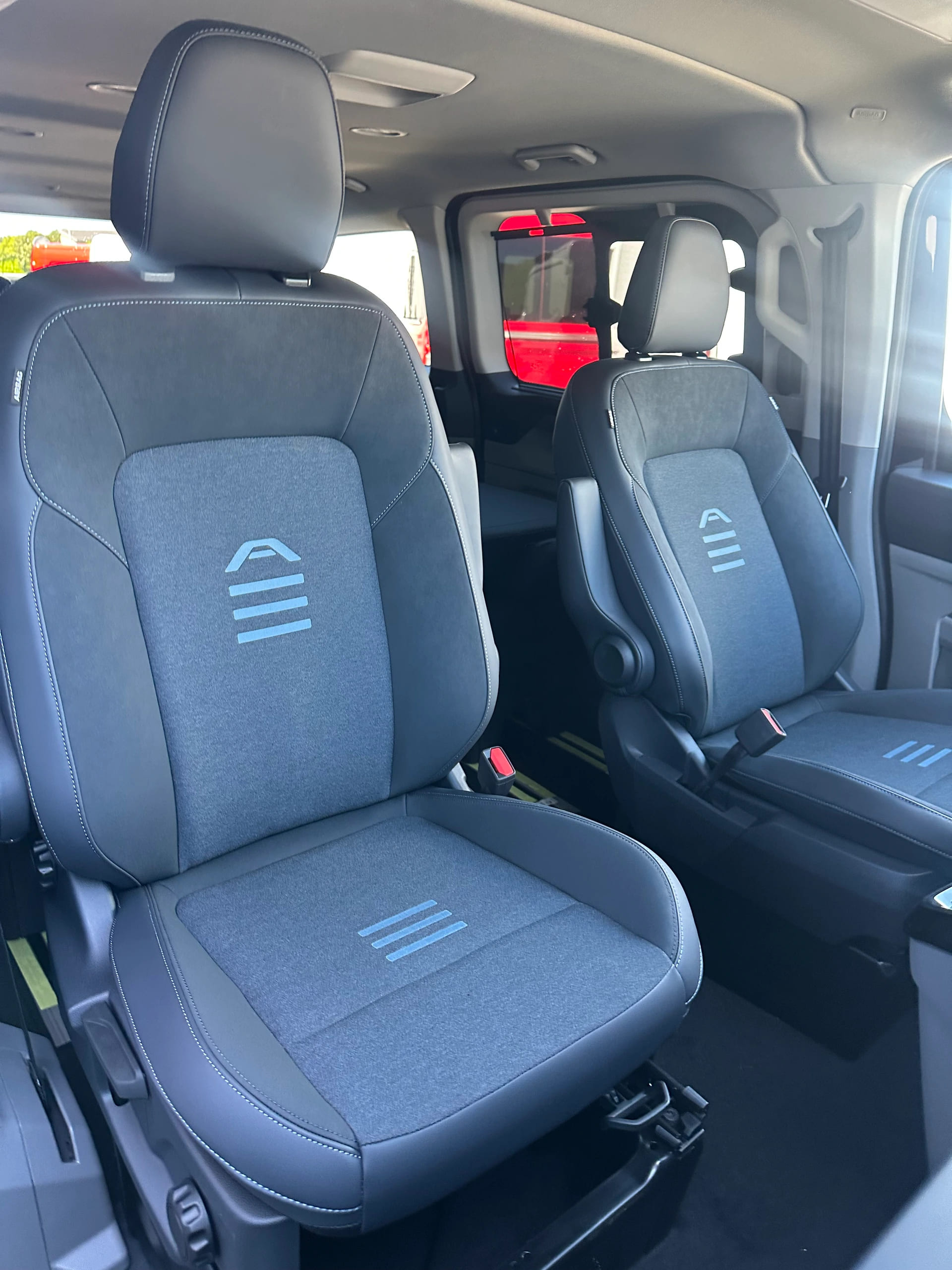 FORD Tourneo Custom 320 L1 2.0 EcoBl Active/170CV/Aut.4x4-image-15