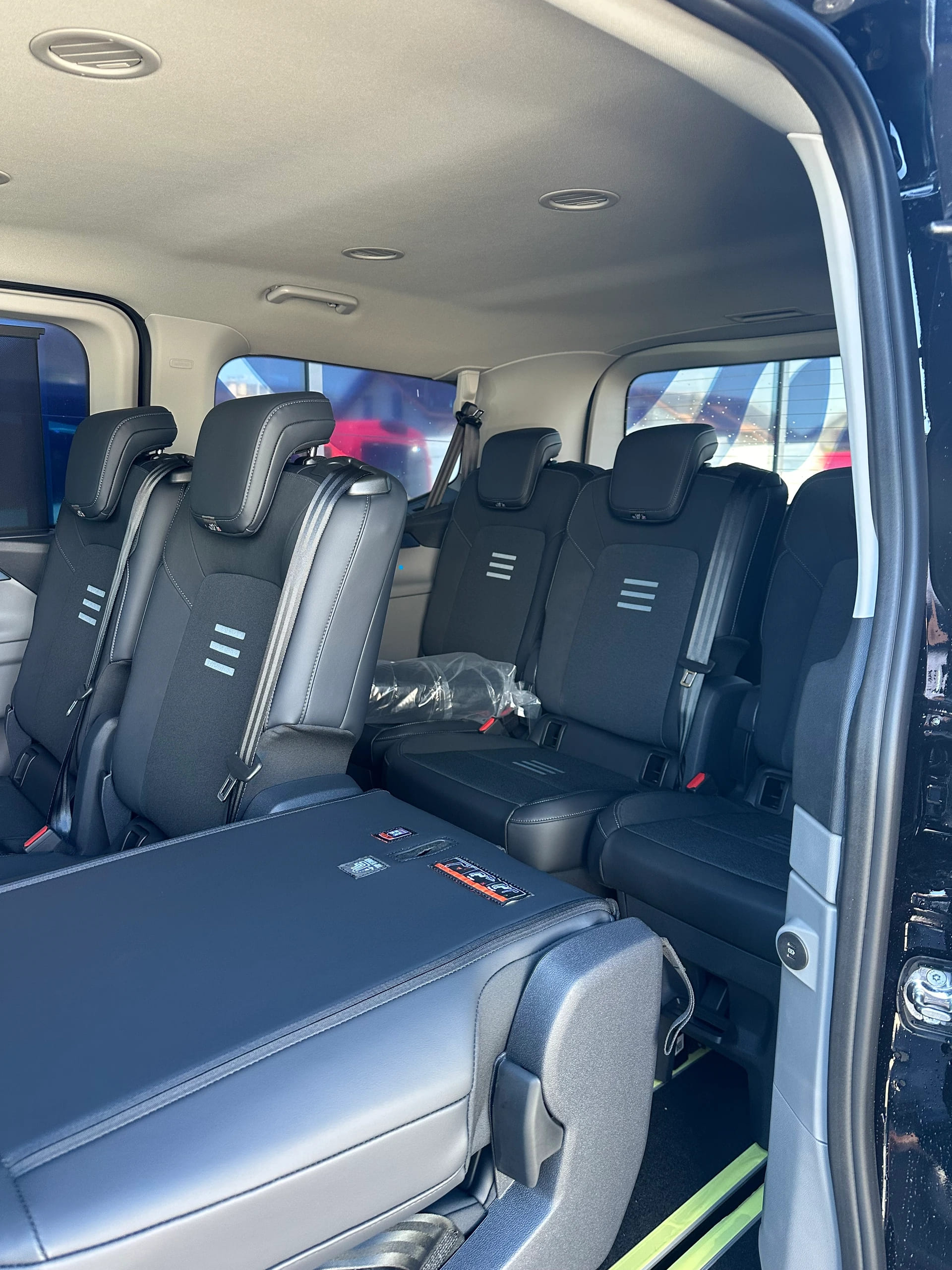 FORD Tourneo Custom 320 L1 2.0 EcoBl Active/170CV/Aut.4x4-image-11