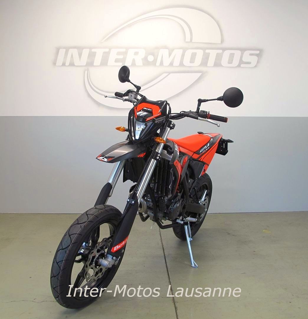 BETA RR 125 T LC 4T MOTARD-showroom-element-2