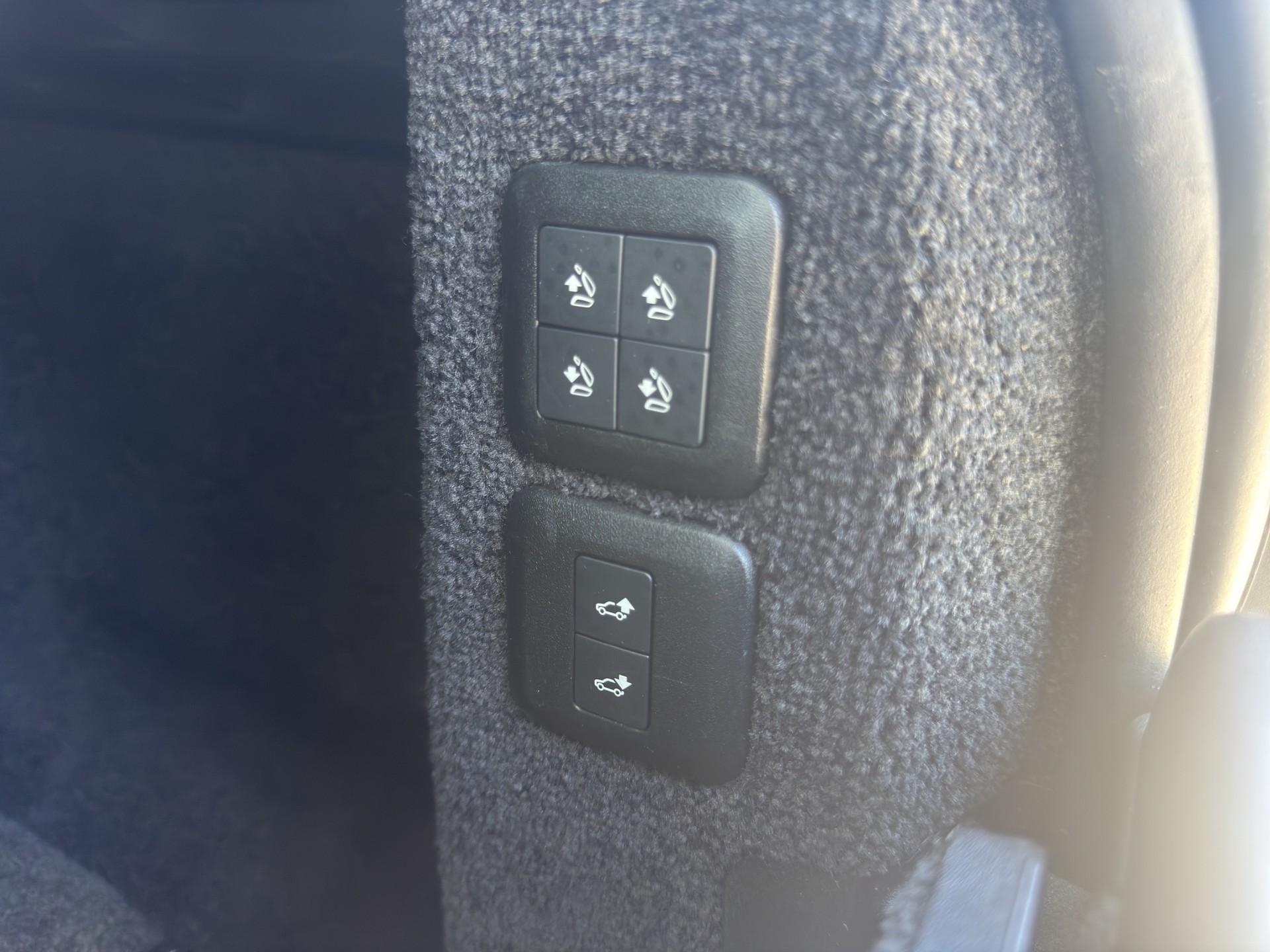 LAND ROVER Range Rover 2.0 Si4 P400e PHEV AutobiographyAutomatic-image-18